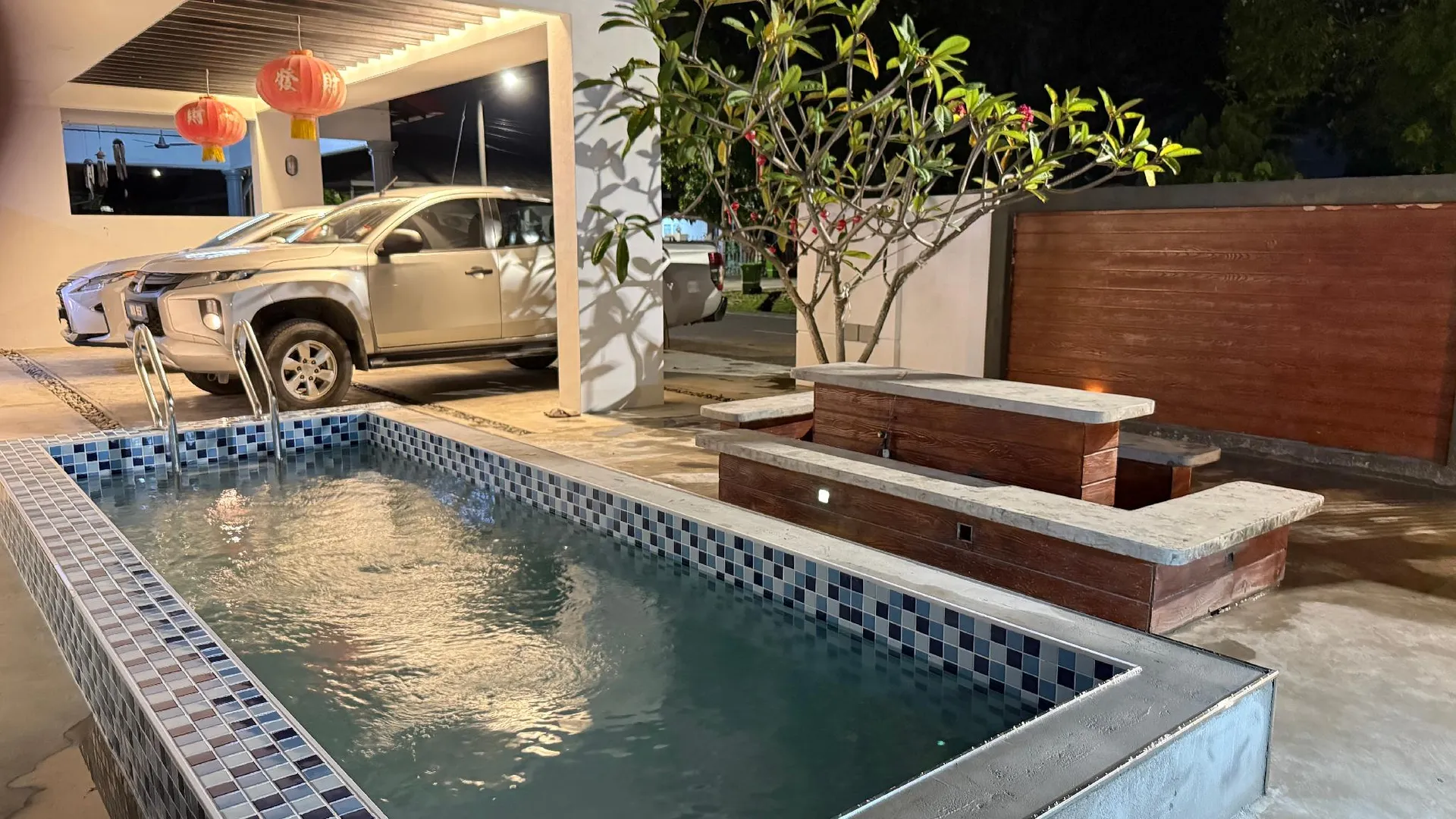 쿠안탄 쿠안탄 시티의 프라이빗 하우스 (130m², 침실 5개, 프라이빗 욕실 5개) 3성급 싱글룸 전망