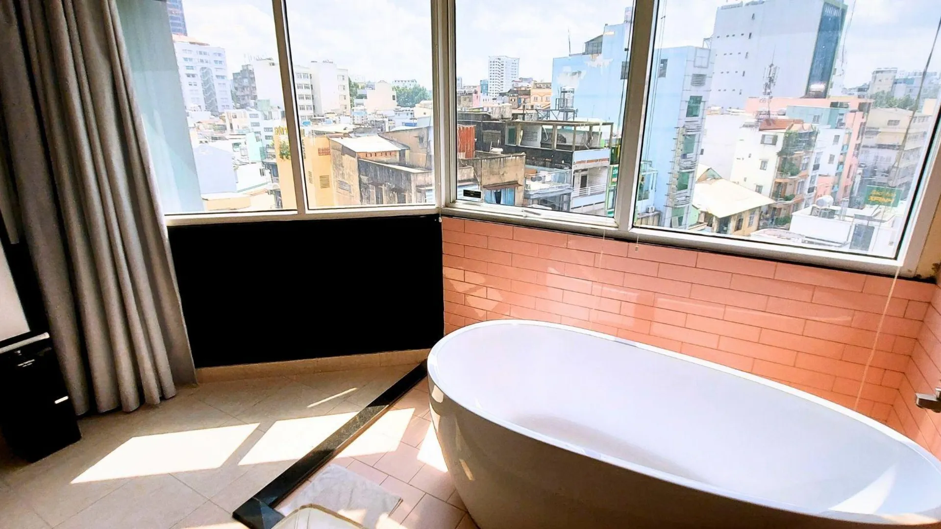 호치민 A-인 호텔 델루나 호텔 레스토랑