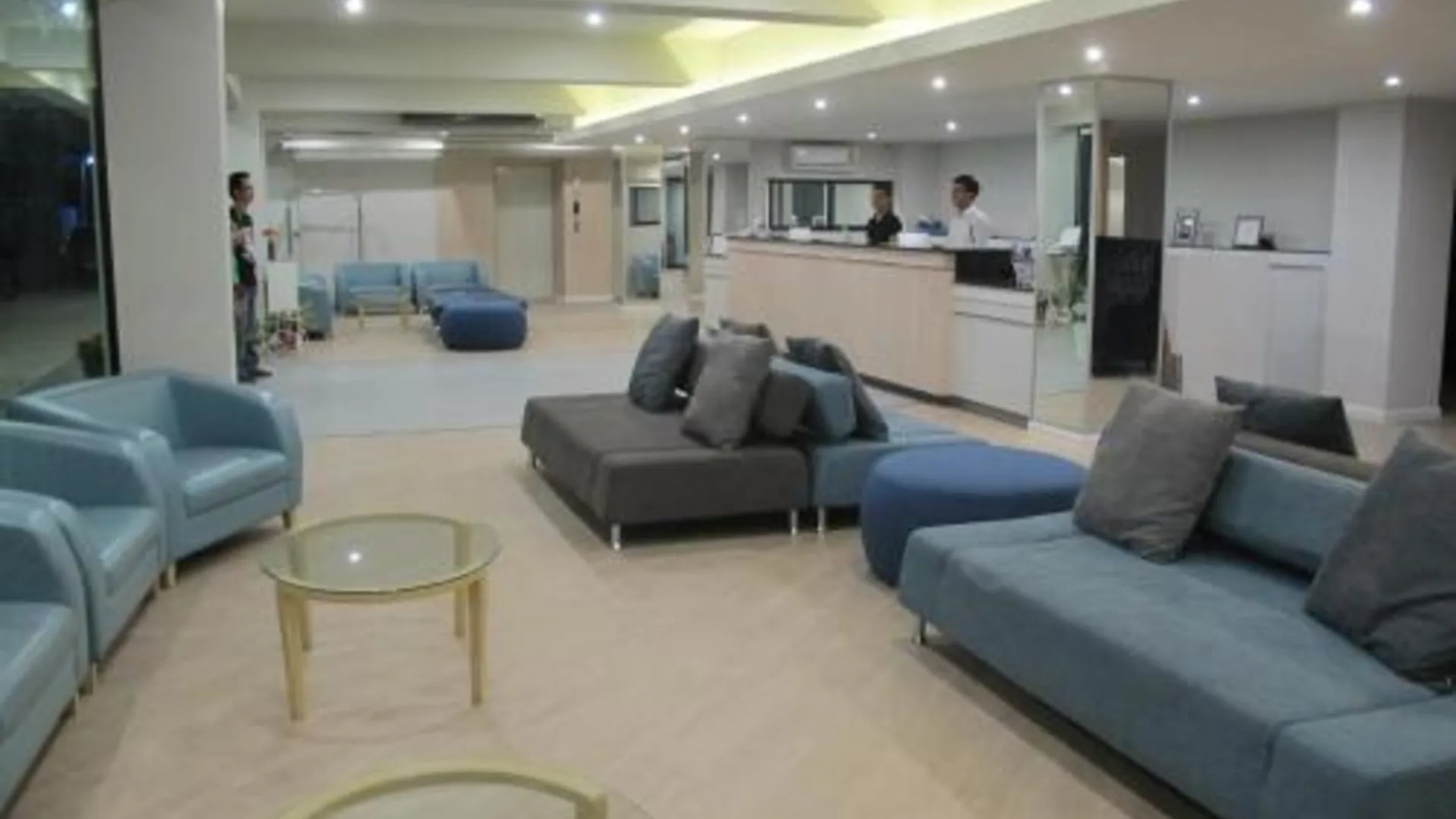 방콕 수완나품 오리엔탈 리조트 2성급 호텔 로비