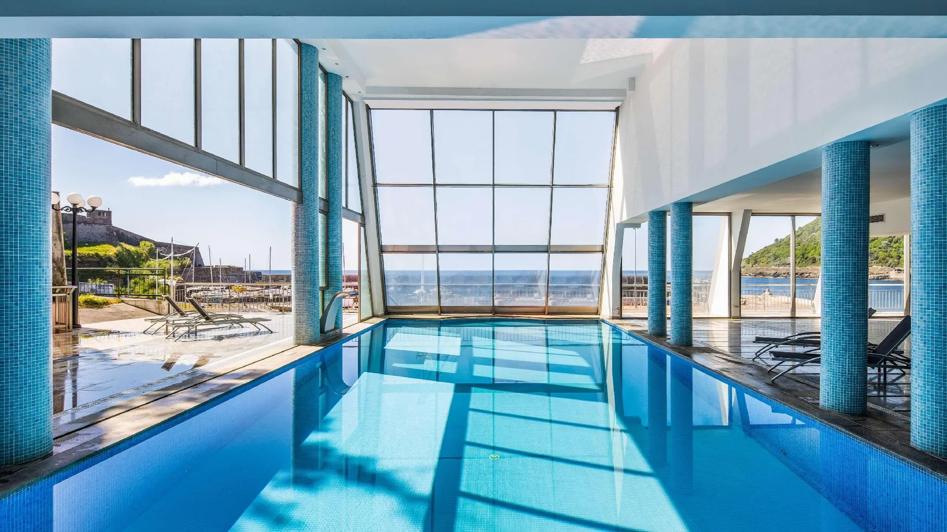 앙그라 두 에루이스무 Angra Marina Hotel 5성급 호텔 외관