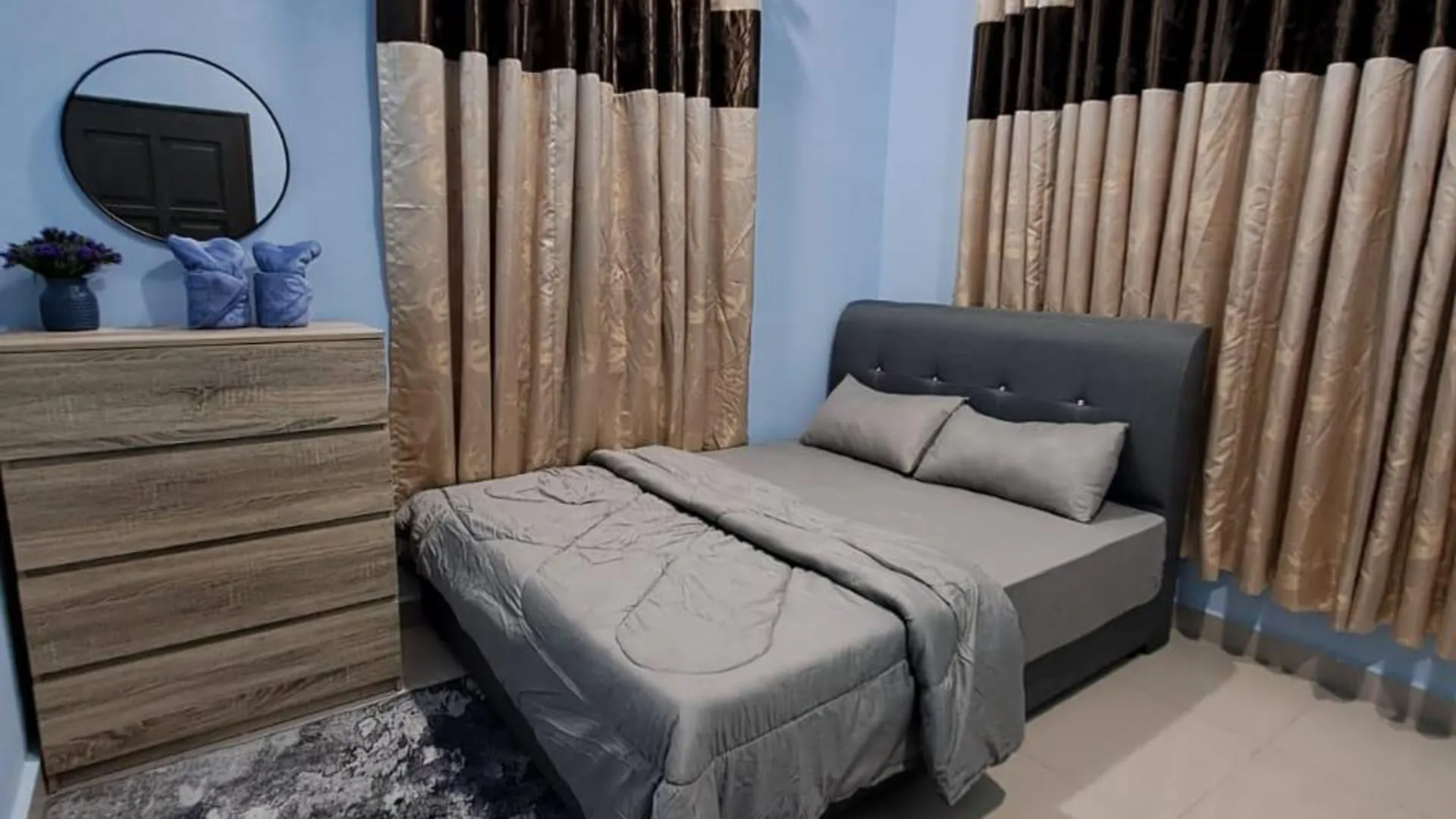 타나 메라 젤리의 프라이빗 하우스 (1050m², 침실 3개, 프라이빗 욕실 2개) 4성급 게스트하우스 스위트룸