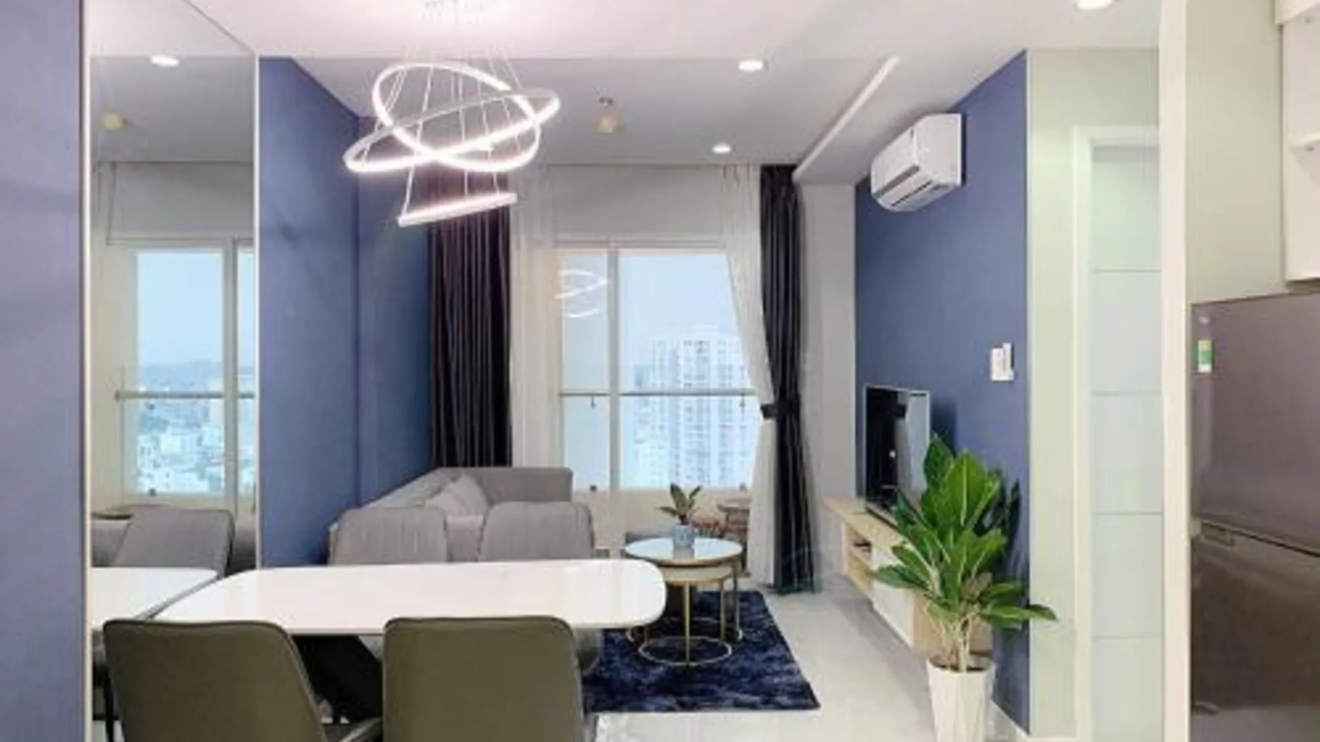 호치민 3군의 프라이빗 하우스 (60m², 침실 2개, 프라이빗 욕실 1개) 4성급 게스트하우스 로비