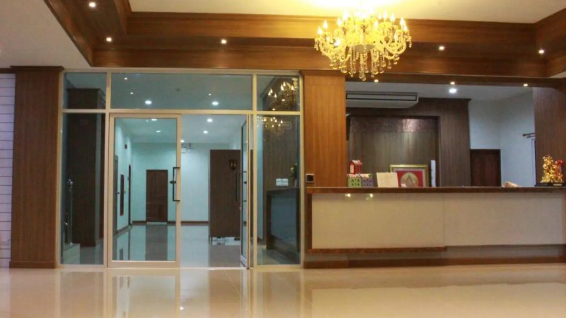 치앙라이 더 인피니티 스위트 3성급 호텔 외관