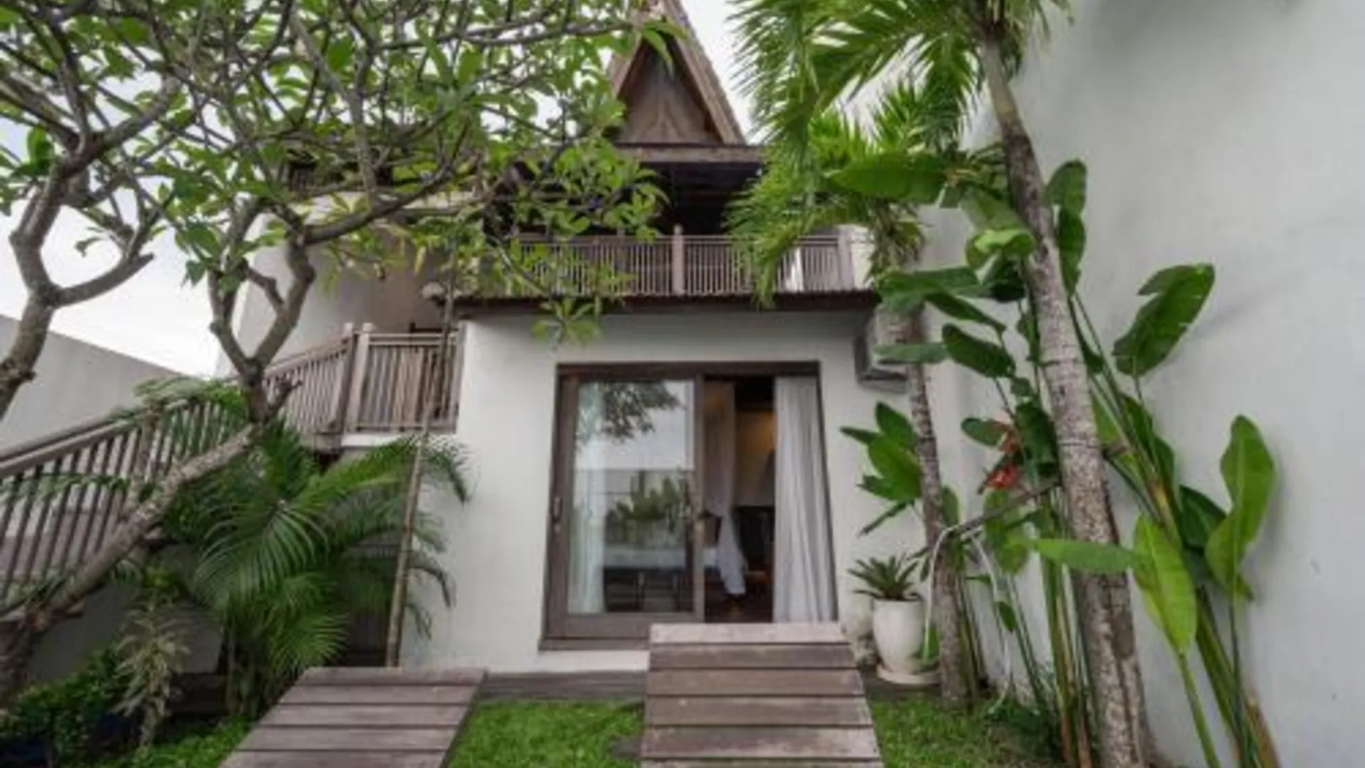 발리 더 라바나 빌라 울린 체마기 4성급 호텔 수영장