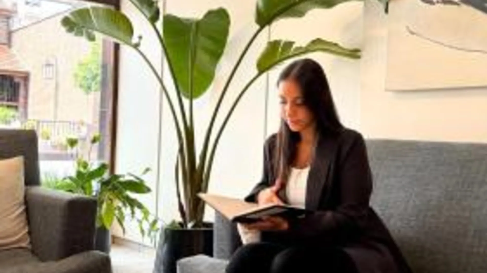 투쿠만 Hotel Miami 2성급 호텔 외관