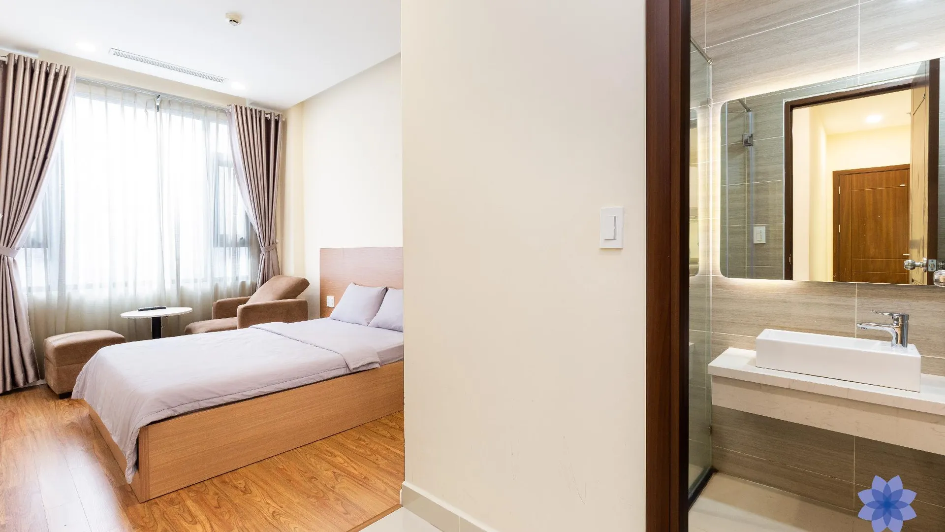 호치민 토아냐 깐호 딕부|탕마이|뻡|1.3km 에어포트 3성급 호텔 스위트룸