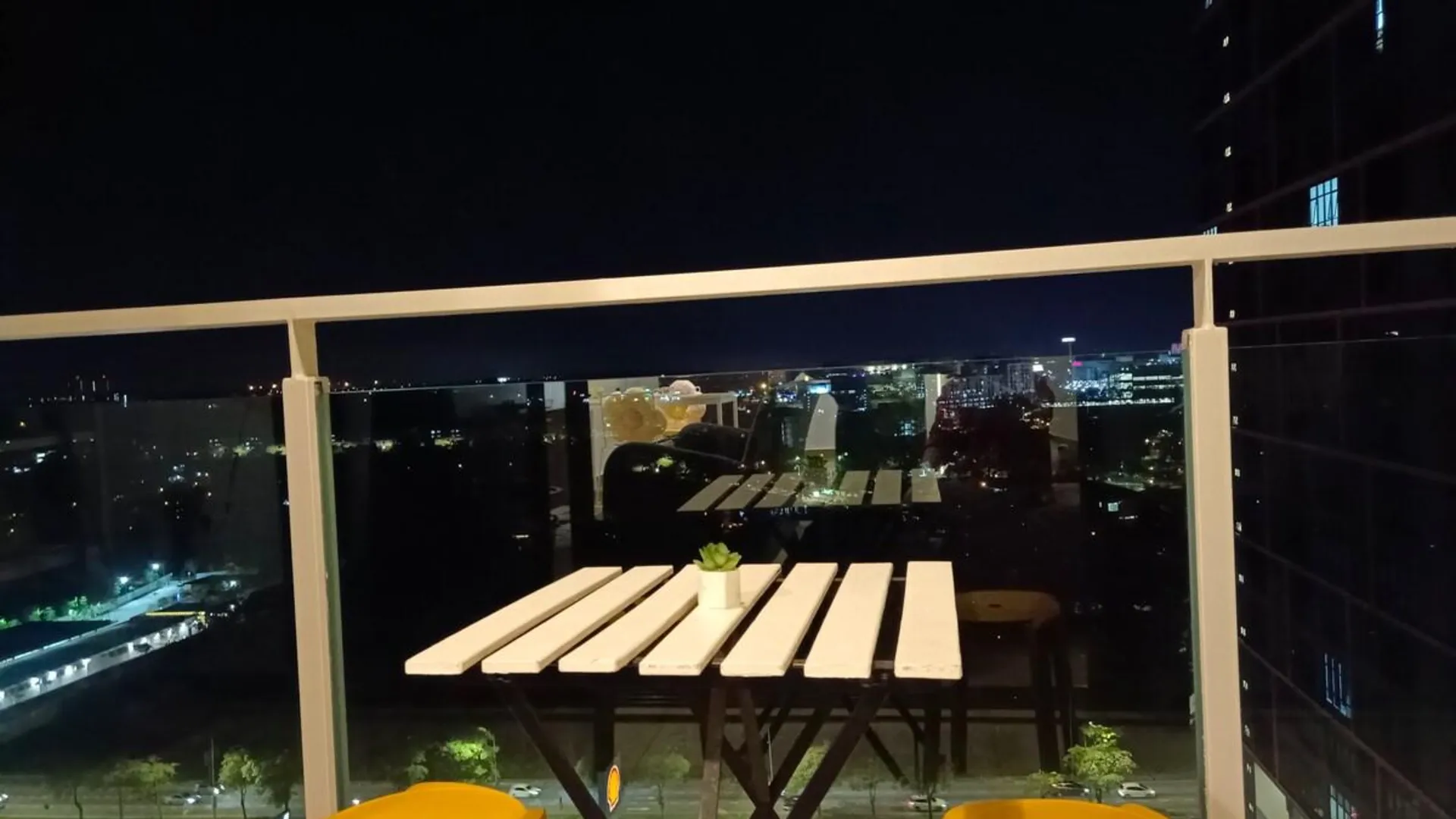 조호바루 / 조호르바루 테브라우의 아파트먼트 (m², 침실 1개, 프라이빗 욕실 1개) 4성급 싱글룸 레스토랑