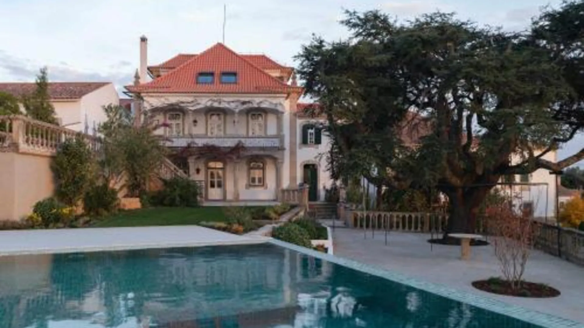 펜나마코르 Casa do Cedro de Medelim 4성급 게스트하우스 수영장