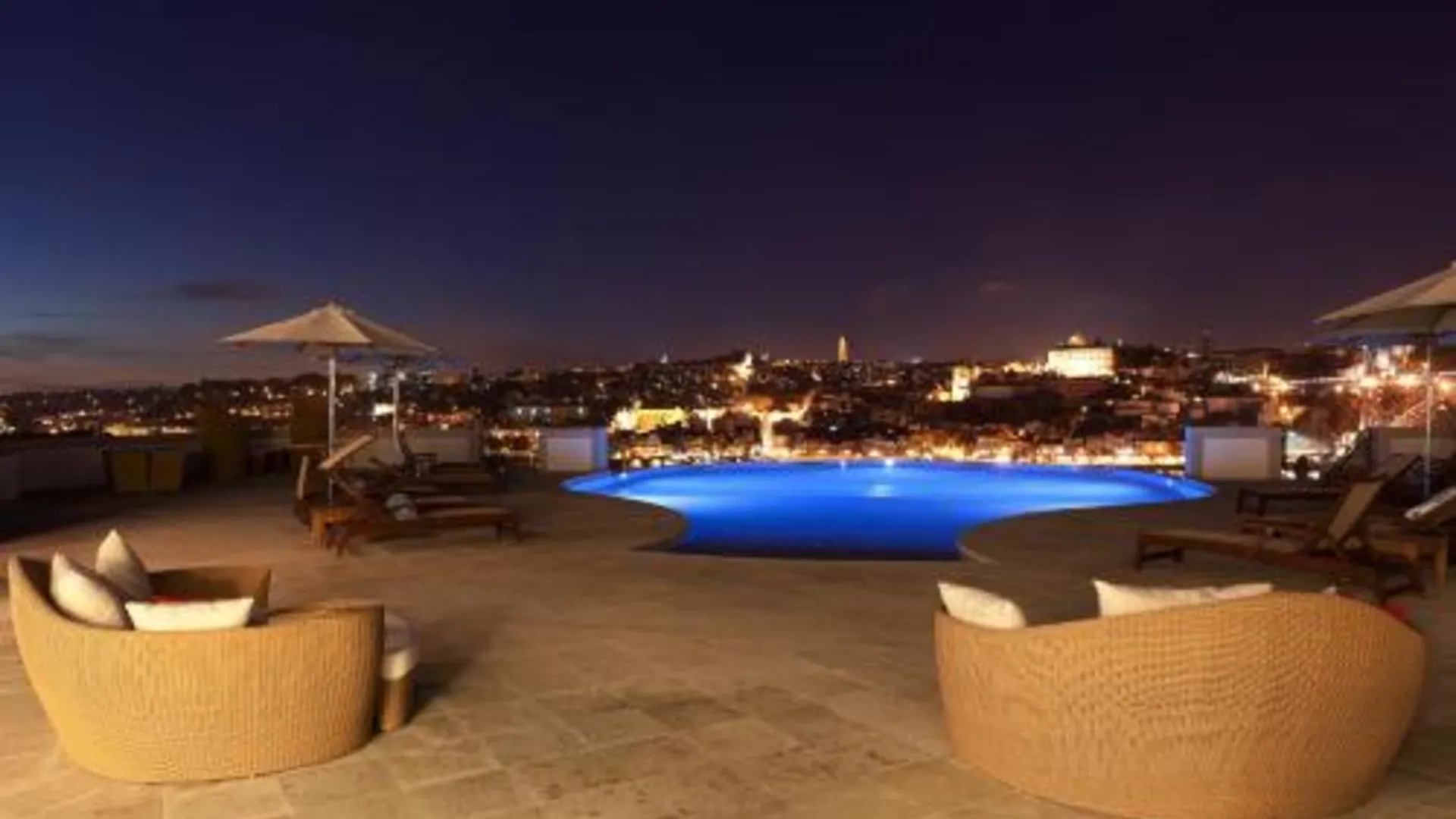 빌라 노바 드 가이아 더 이트맨 5성급 호텔 스위트룸