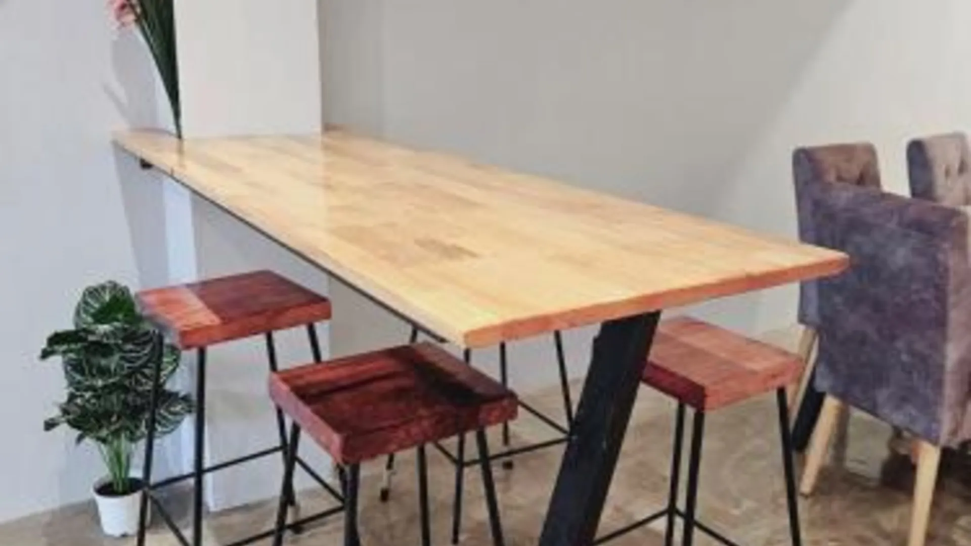 쿠안탄 레이크 치니의 프라이빗 하우스 (m², 침실 4개, 프라이빗 욕실 4개) 2성급 게스트하우스 외관