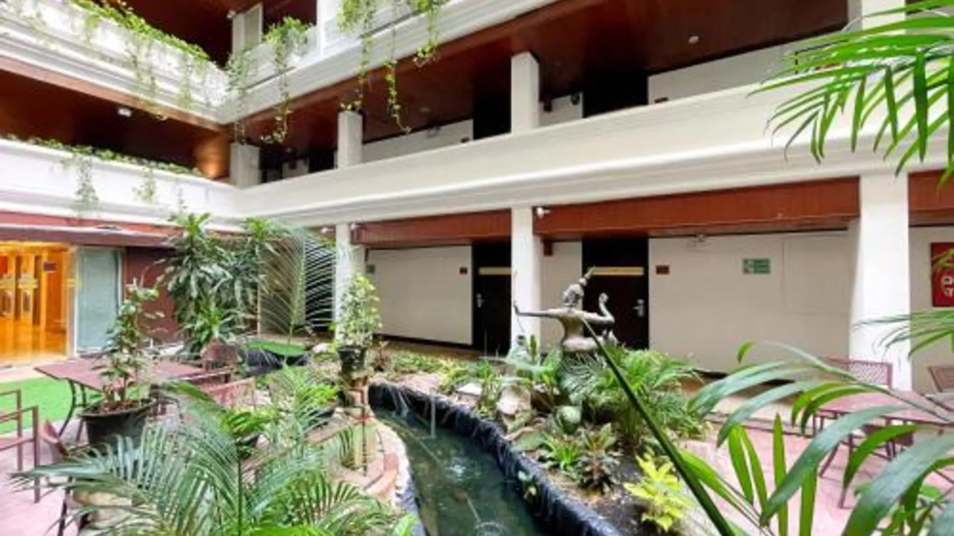 방콕 아라와나 리젠시 파크 수쿰빗 4성급 호텔 레스토랑