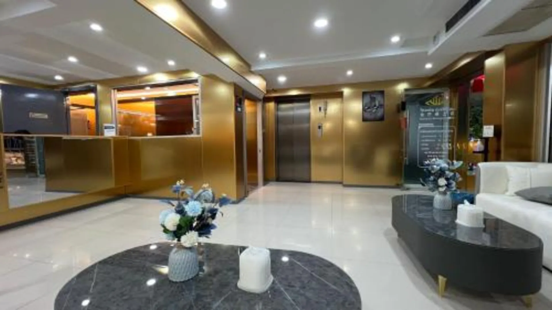 방콕 골든 망고 하우스 호텔 3성급 호텔 수영장