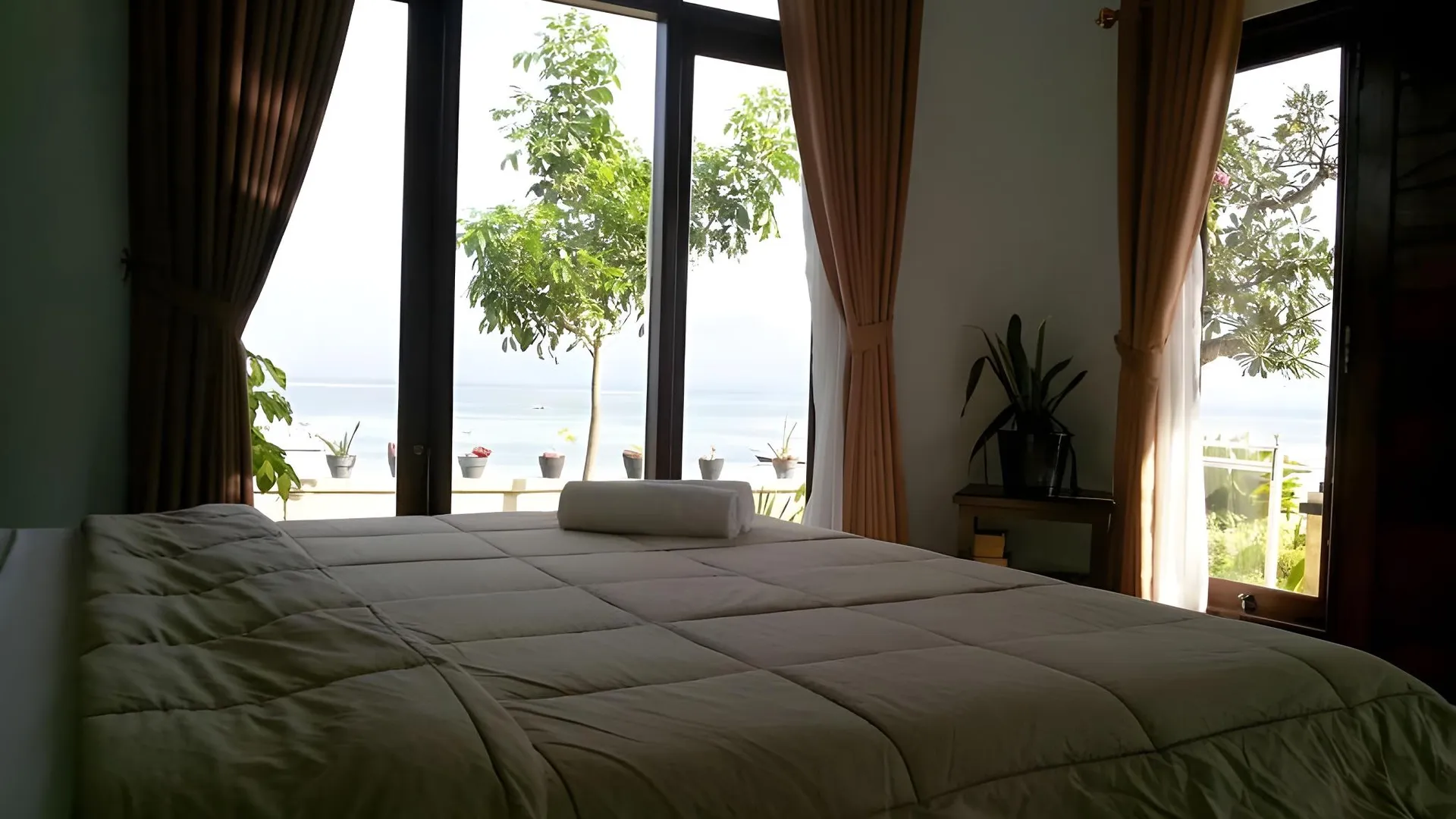 발리 요기 비치 방갈로 2성급 호텔 스위트룸