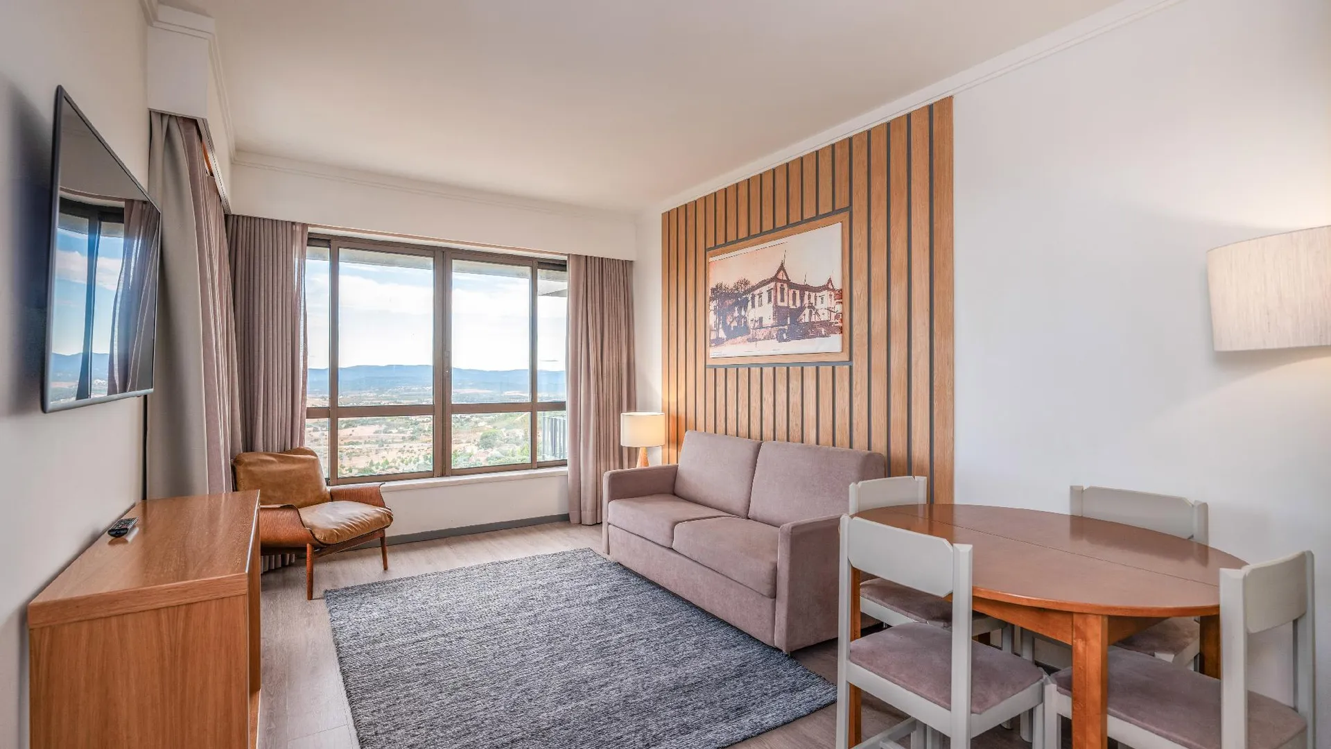 카스텔로 브란코 멜리아 카스텔로 브랑코 4성급 호텔 스위트룸