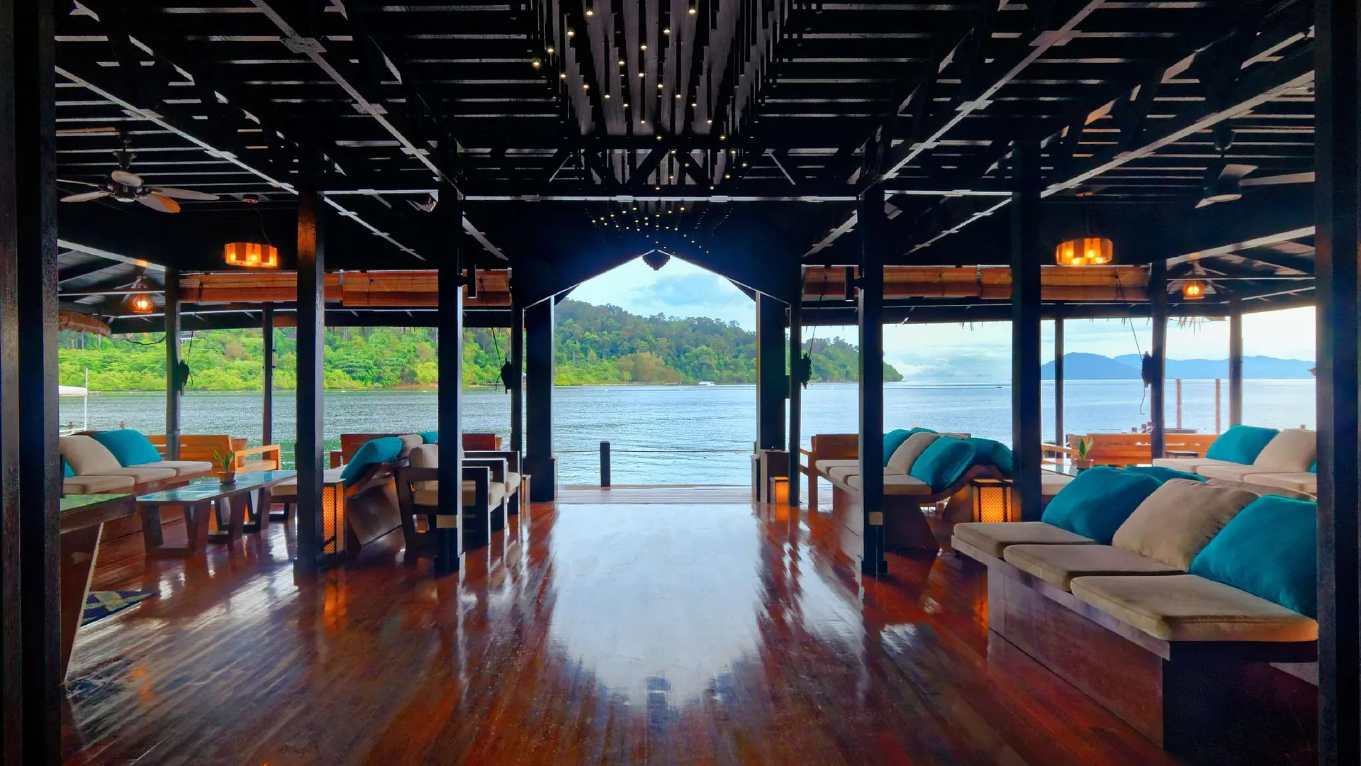 코타키나발루 가야나 마린 리조트 5성급 호텔 로비