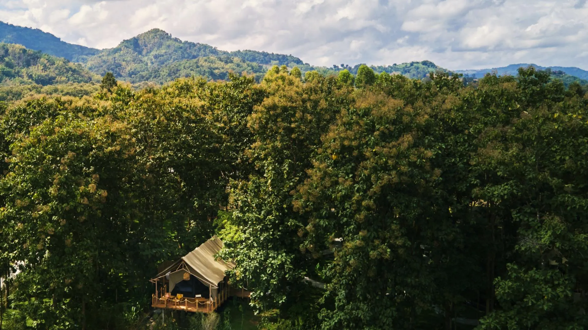 치앙라이 Tantawan Tented camp 5성급 게스트하우스 객실