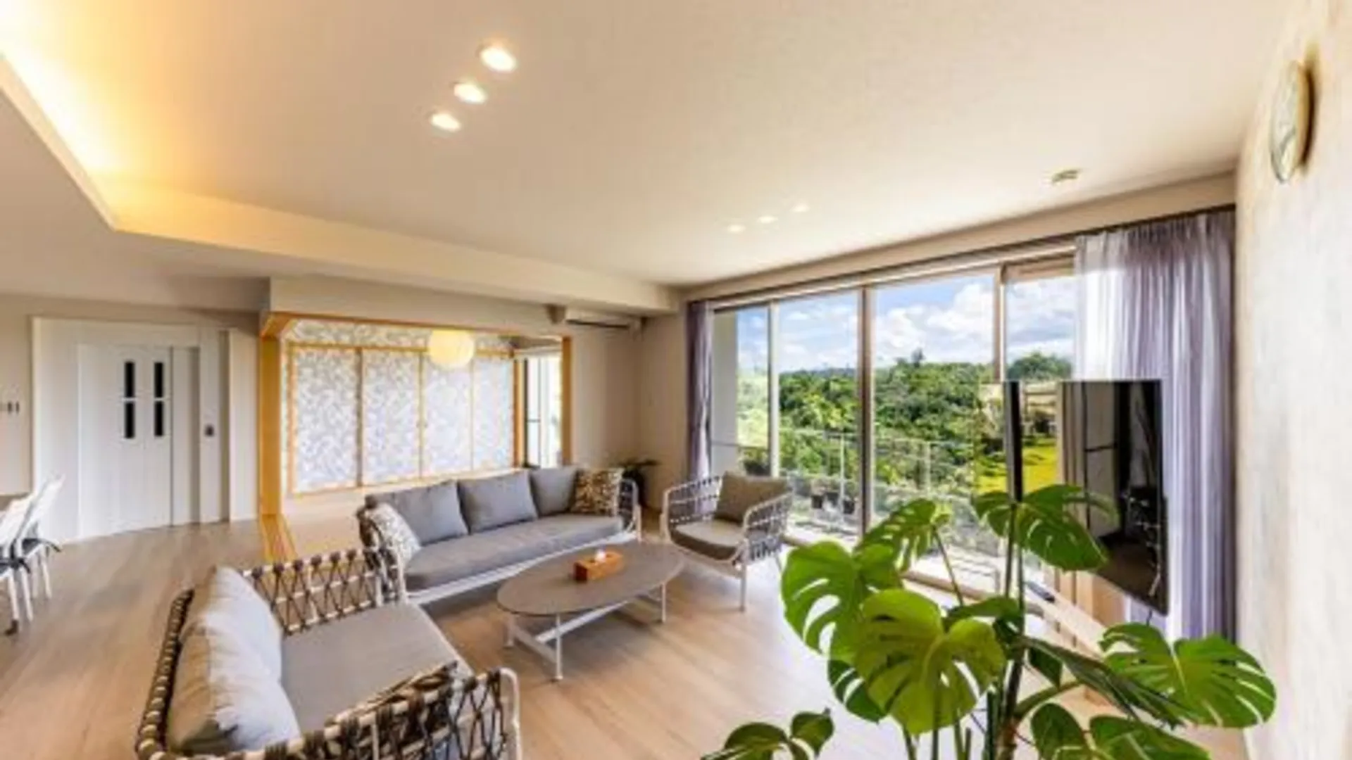 오키나와 본섬 Laguna Fuchaku 3성급 싱글룸 로비