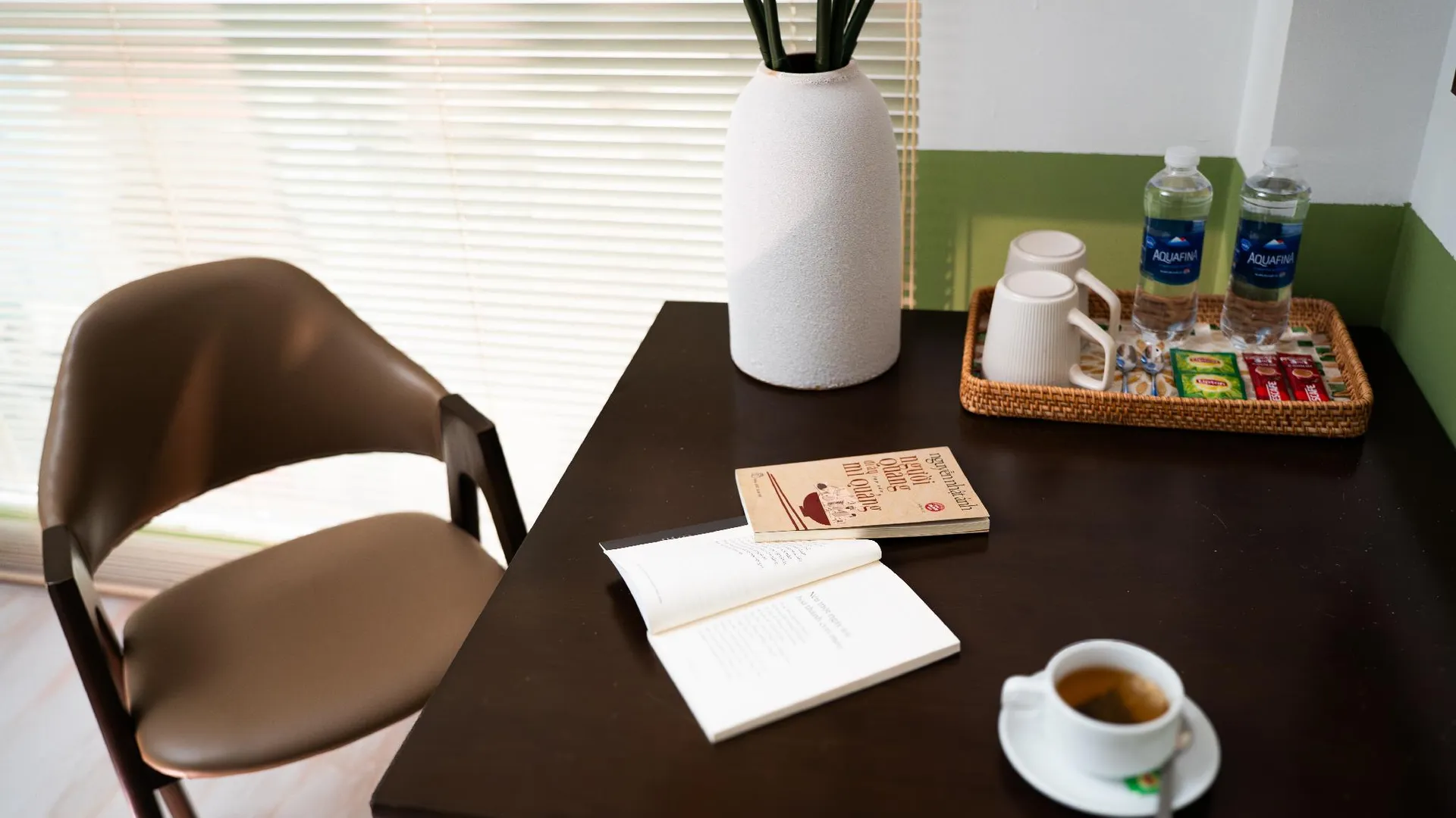 호치민 넷플릭스 스튜디오 니어 벤탄 마켓 4성급 호텔 부대시설