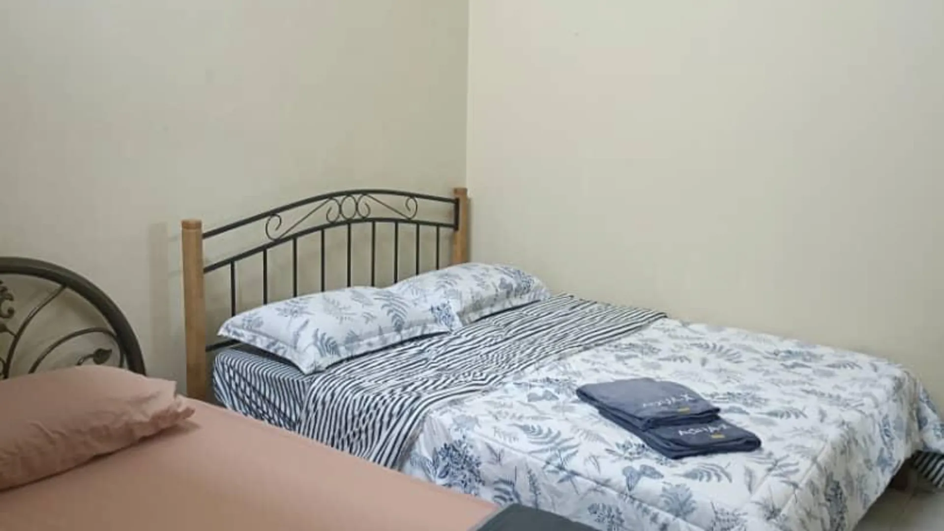 말라카 멜라카텡가의 아파트먼트 (1400m², 침실 4개, 프라이빗 욕실 2개) 2성급 싱글룸 스위트룸