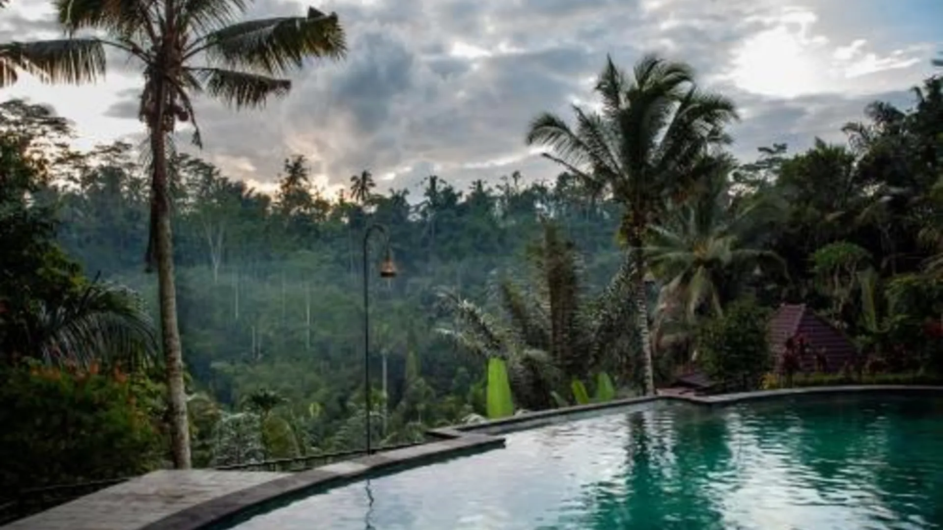 발리 캄푸한 세바투 리조트 4성급 호텔 스위트룸