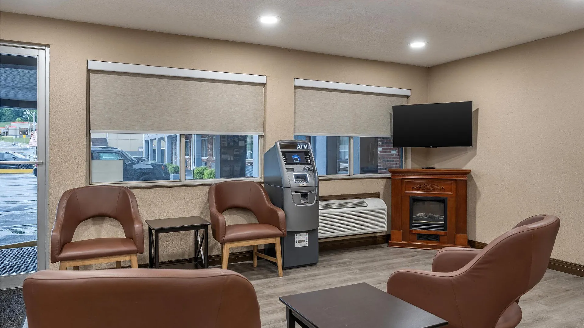 섬머스빌 (WV) SureStay by Best Western Summersville 2성급 호텔 로비