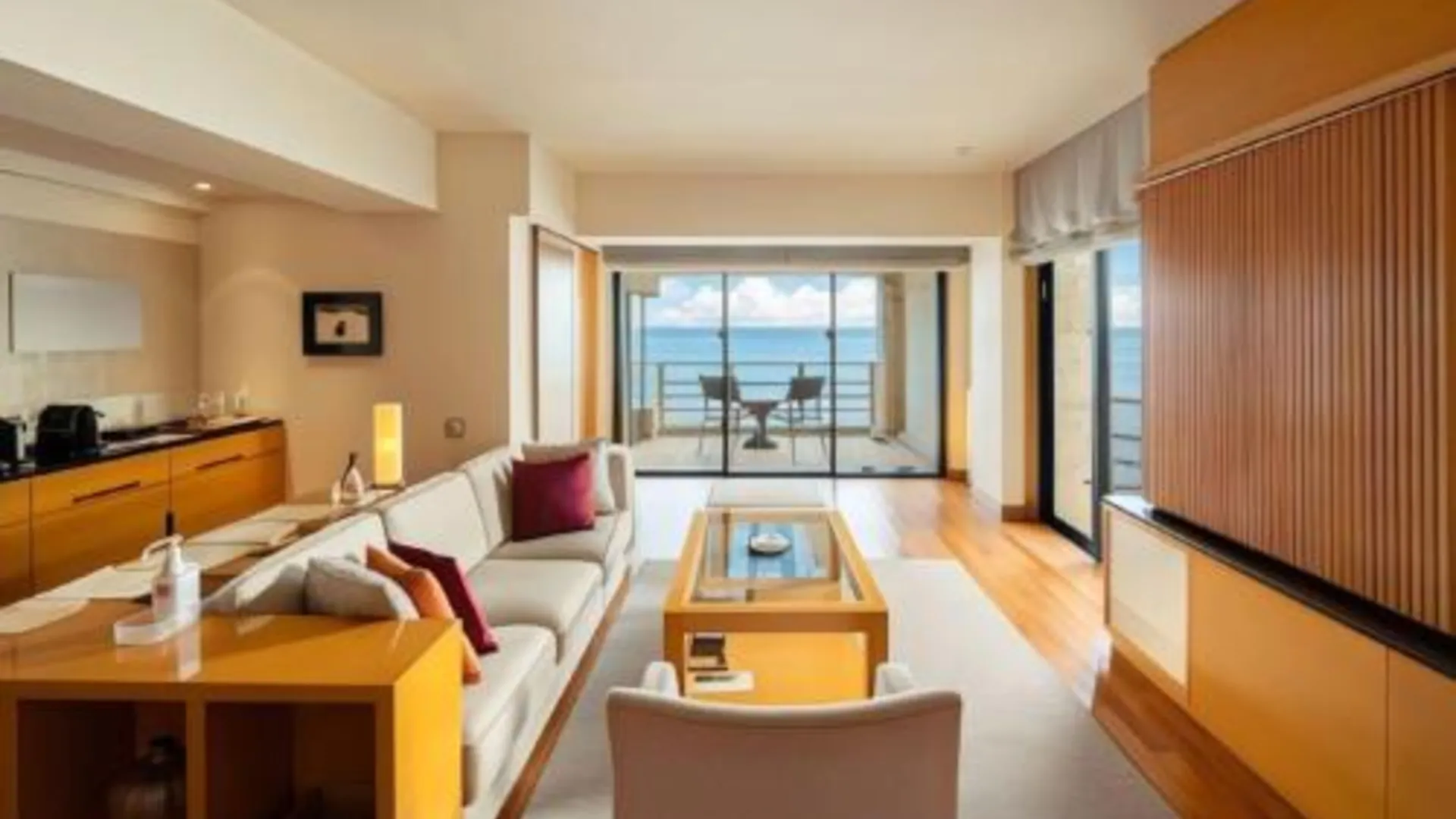 오키나와 본섬 히야쿠나 가란 5성급 호텔 전망