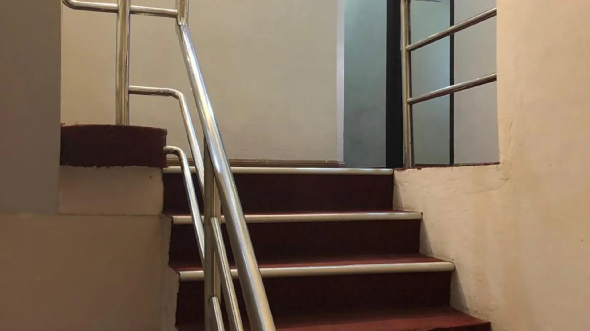 라와스 호텔 페르다나 호텔 외관