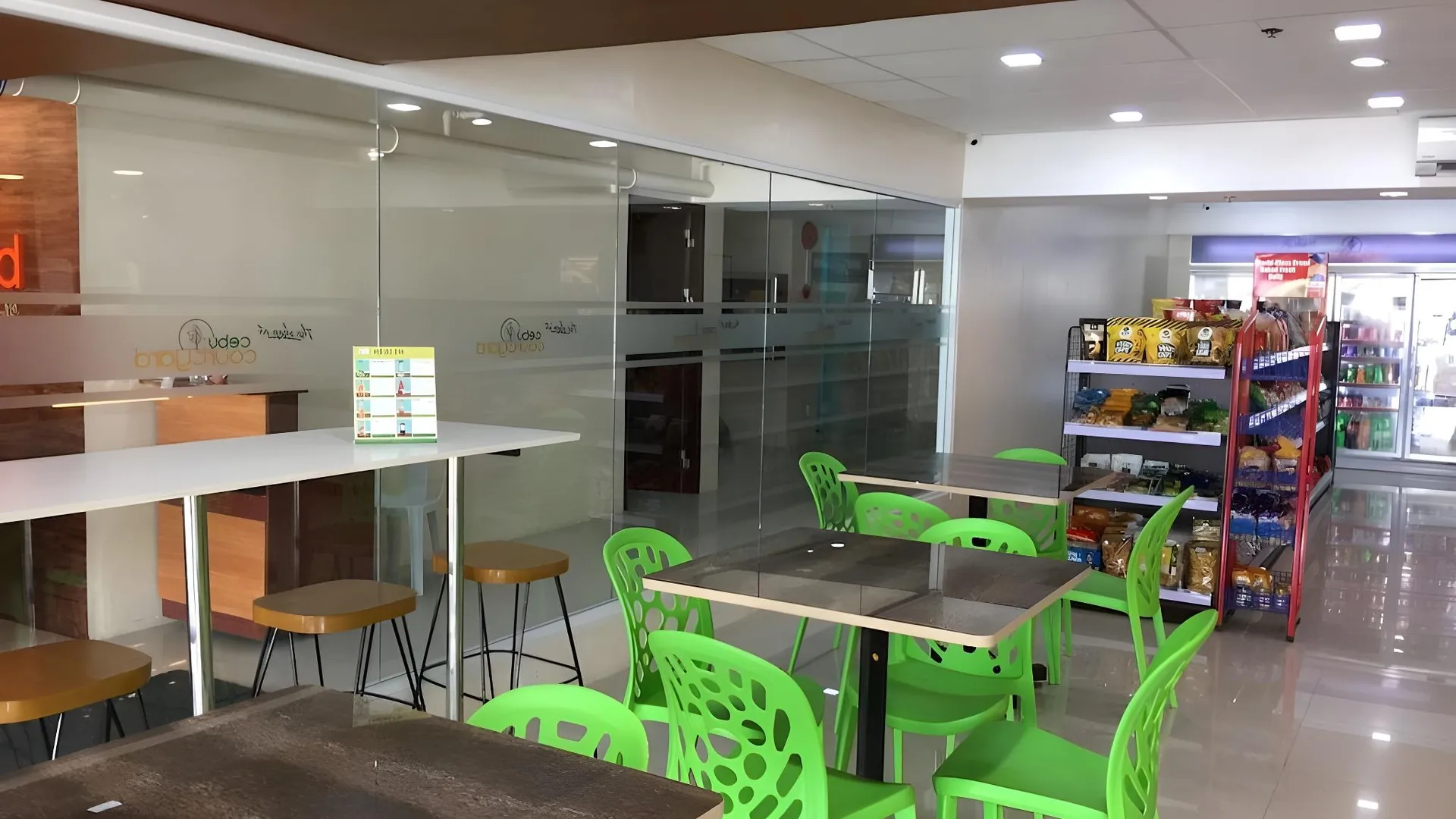 세부 세부 코트야드 2성급 호텔 외관