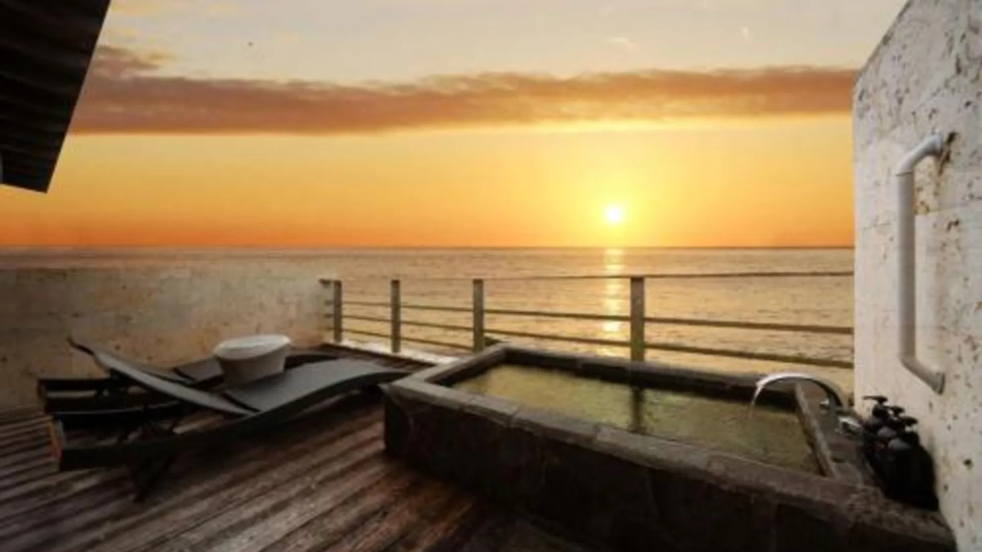 오키나와 본섬 히야쿠나 가란 5성급 호텔 레스토랑