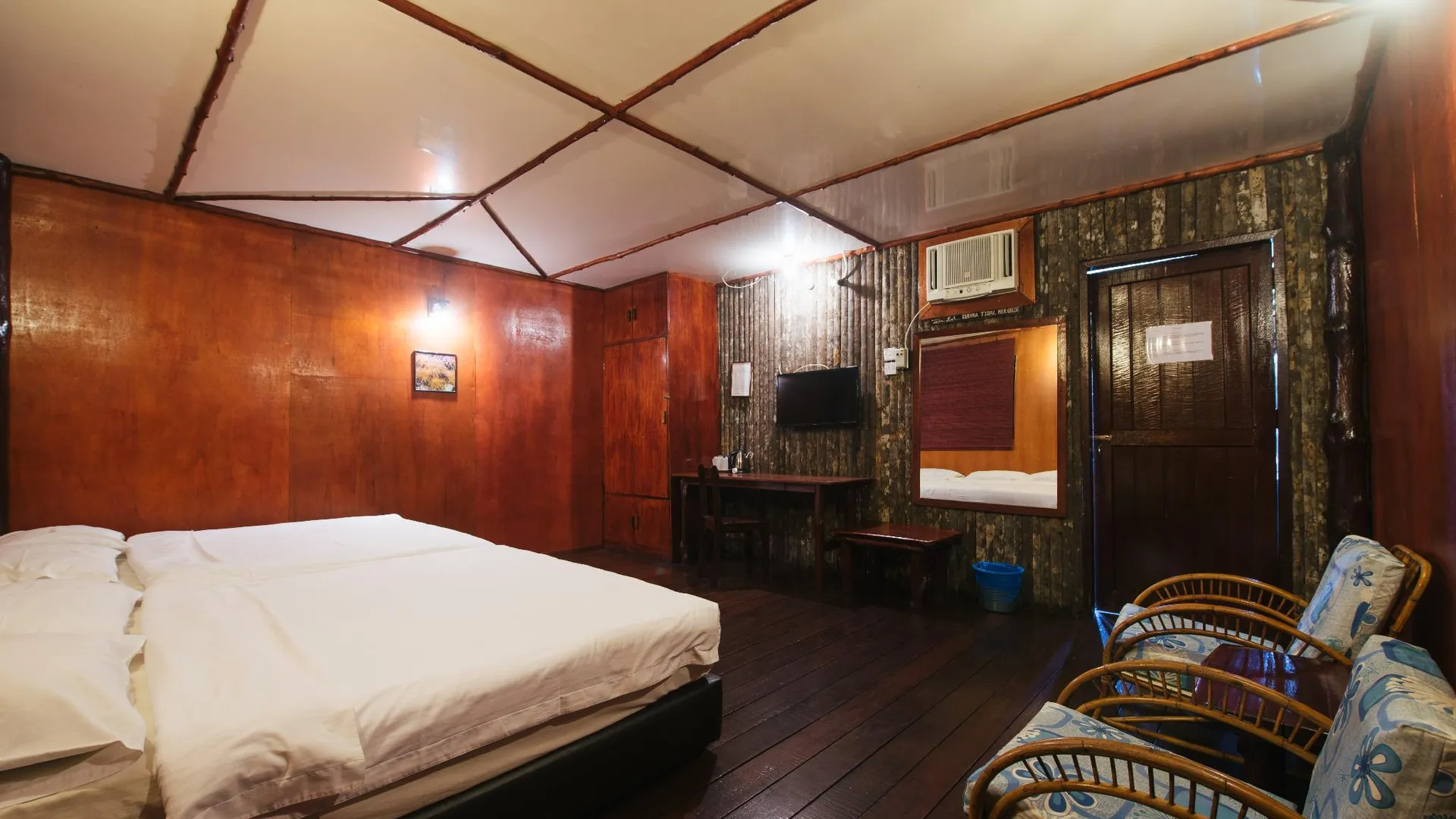 셈포르나 드래곤 인 플로팅 리조트 1성급 호텔 스위트룸