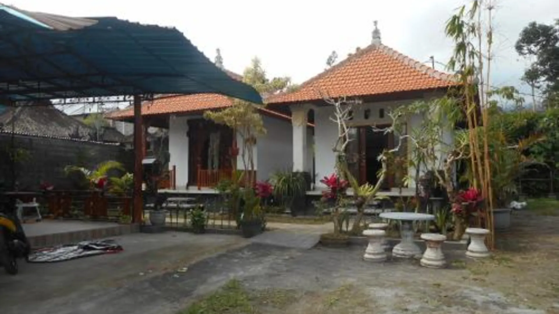 발리 Besakih Bonny Homestay 2성급 싱글룸 로비