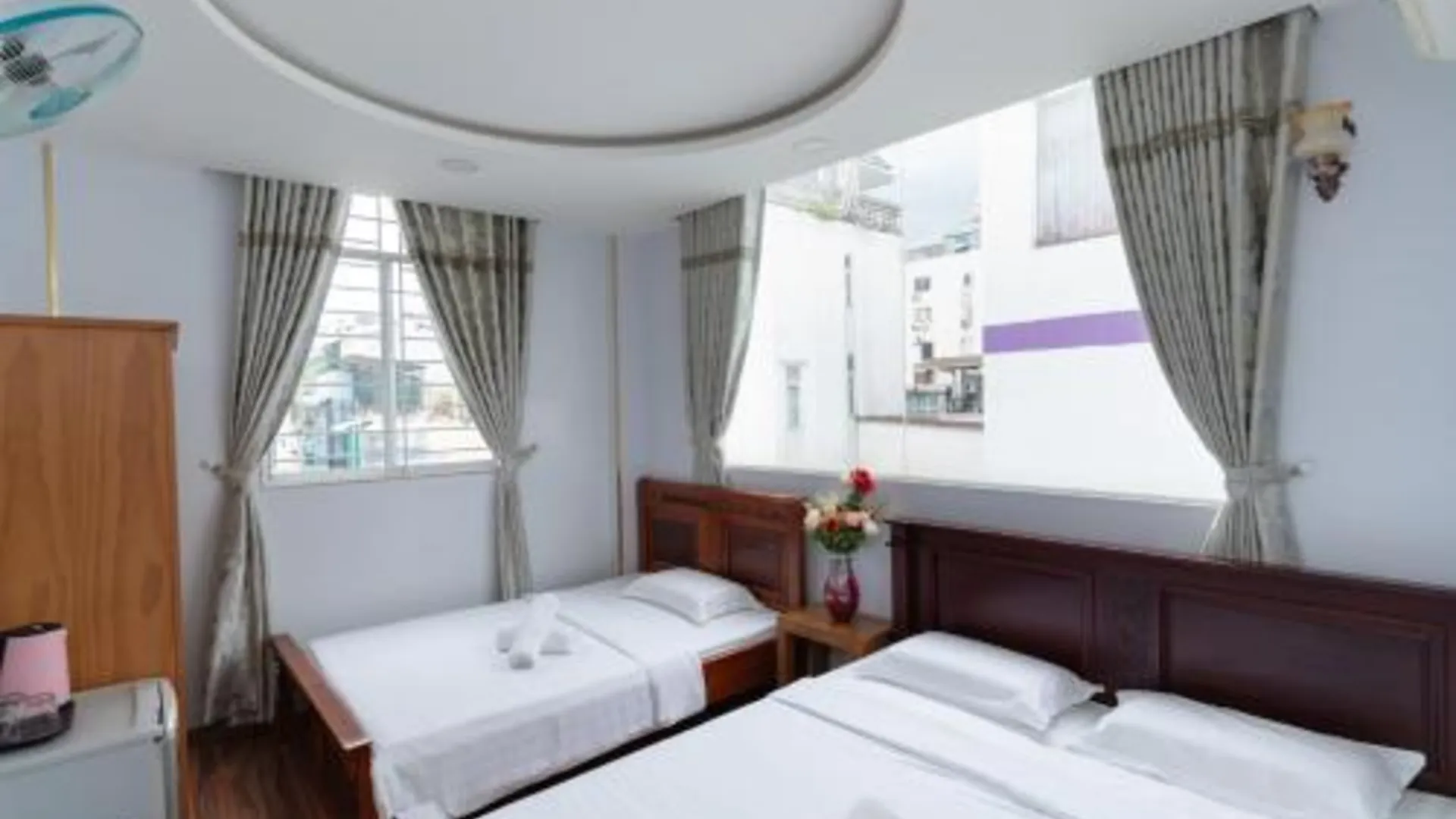 호치민 써니 게스트하우스 1성급 호텔 스위트룸