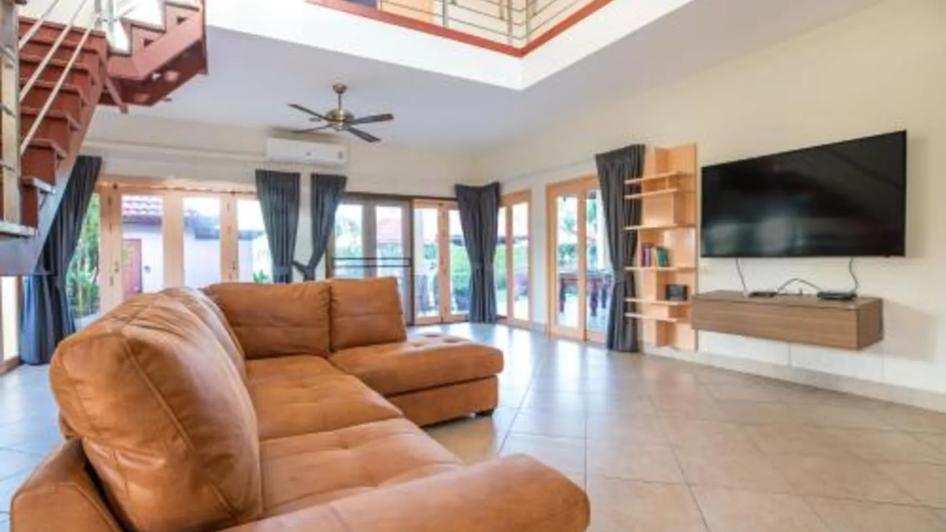 푸켓 라와이의 빌라 (300m², 침실 5개, 프라이빗 욕실 5개) 4성급 싱글룸 스위트룸