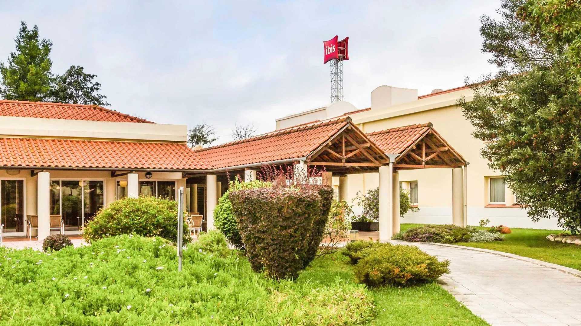 세투발 이비스 세투발 2성급 호텔 부대시설