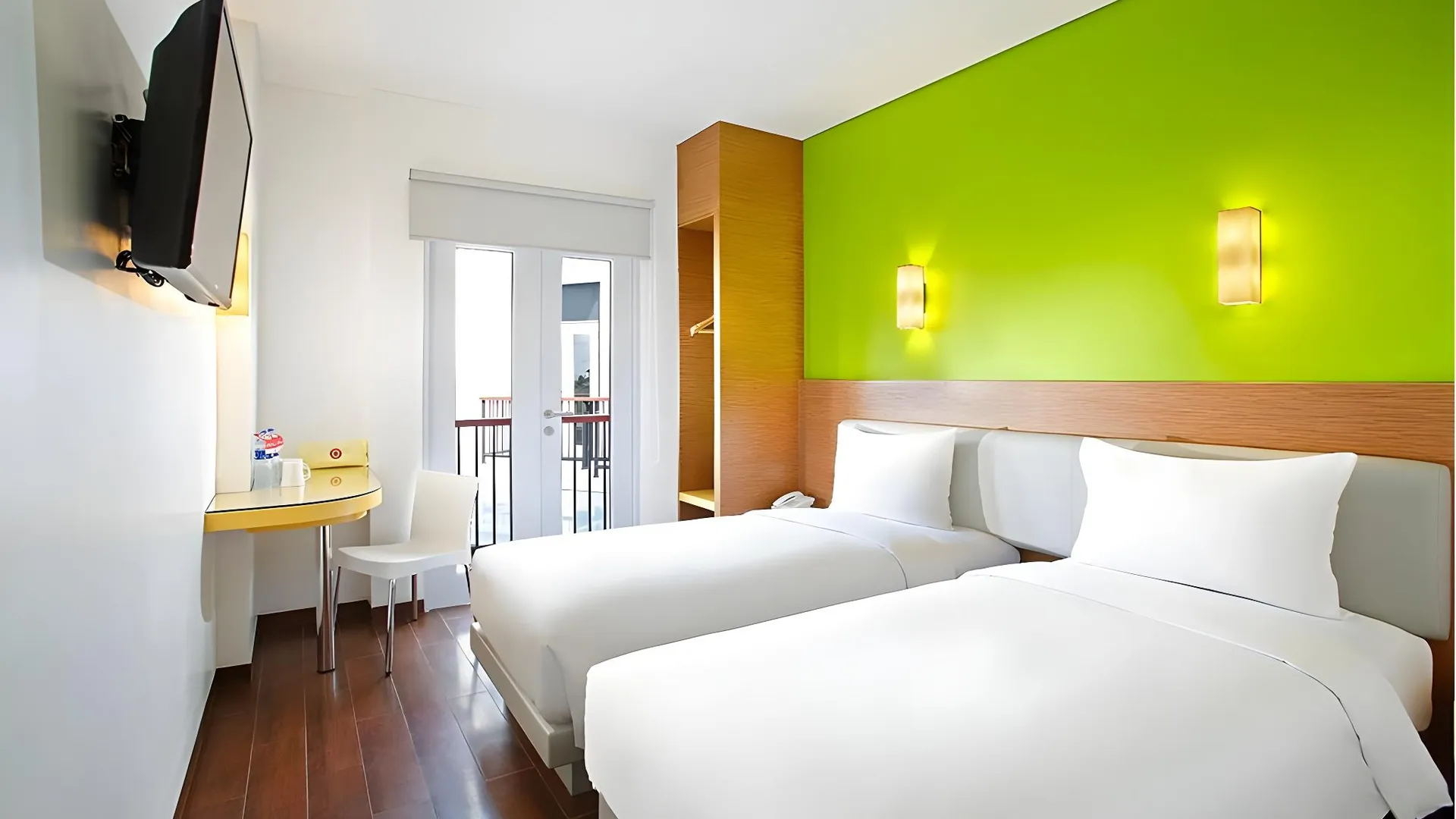 발리 아마리스 호텔 테우쿠 우마르 2성급 호텔 스위트룸