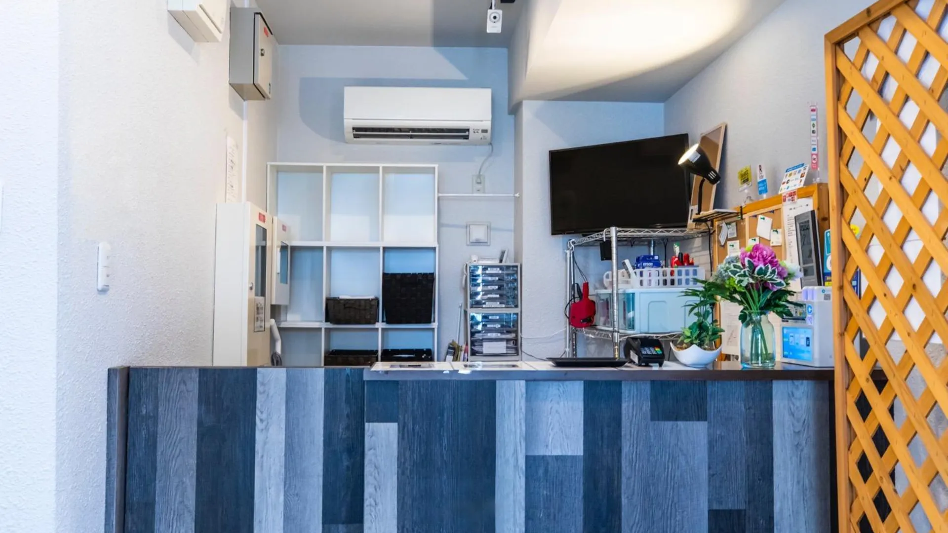 오키나와 본섬 미스터긴조 인 니시하라 인터체인지 2성급 호텔 외관