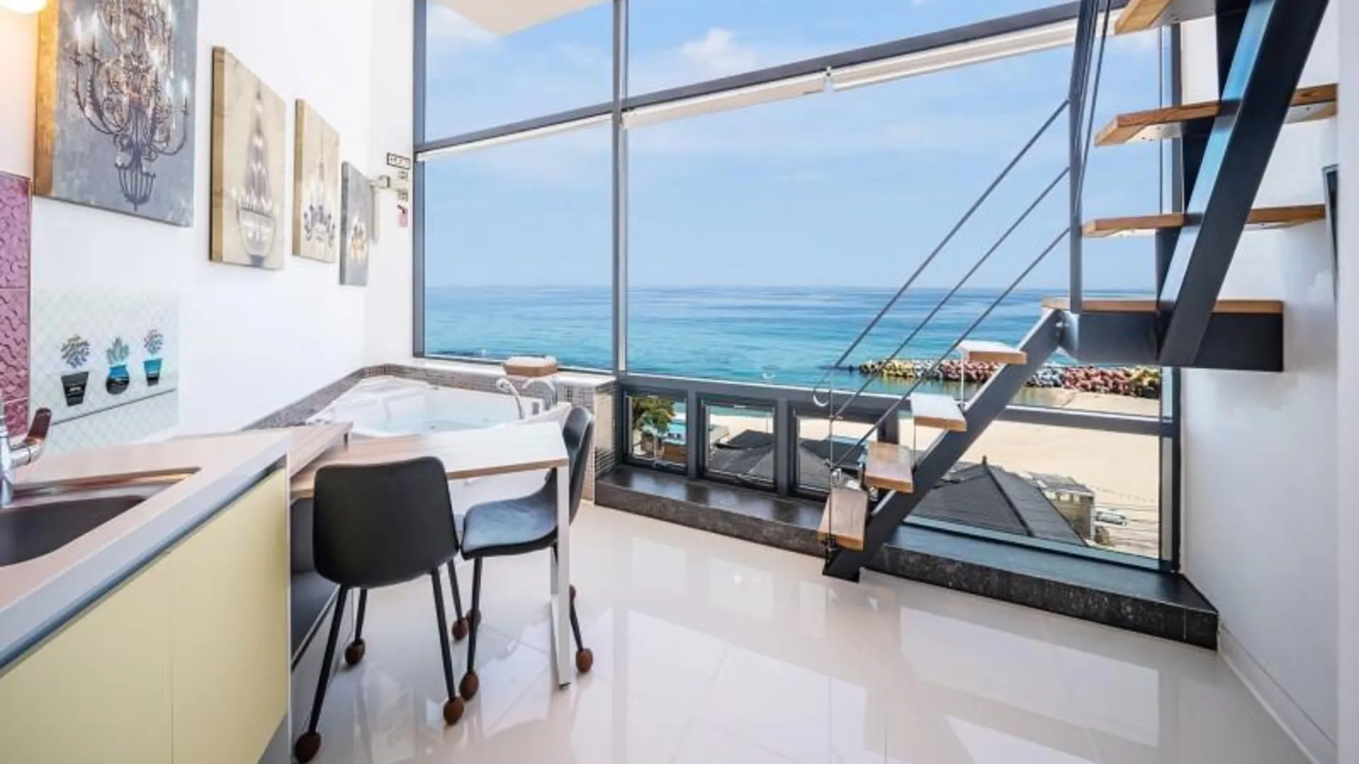 강릉 강릉 S202 스파펜션 2성급 게스트하우스 스위트룸