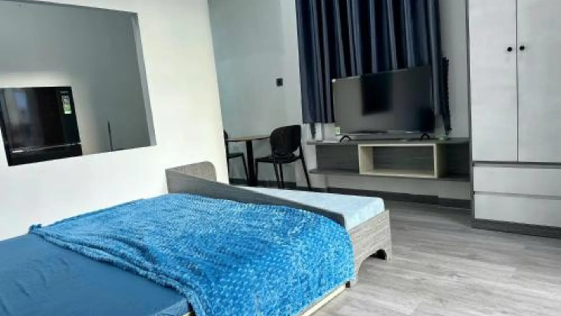 호치민 Studio ban công, tách bếp, full nội thất Quận1 호텔 객실