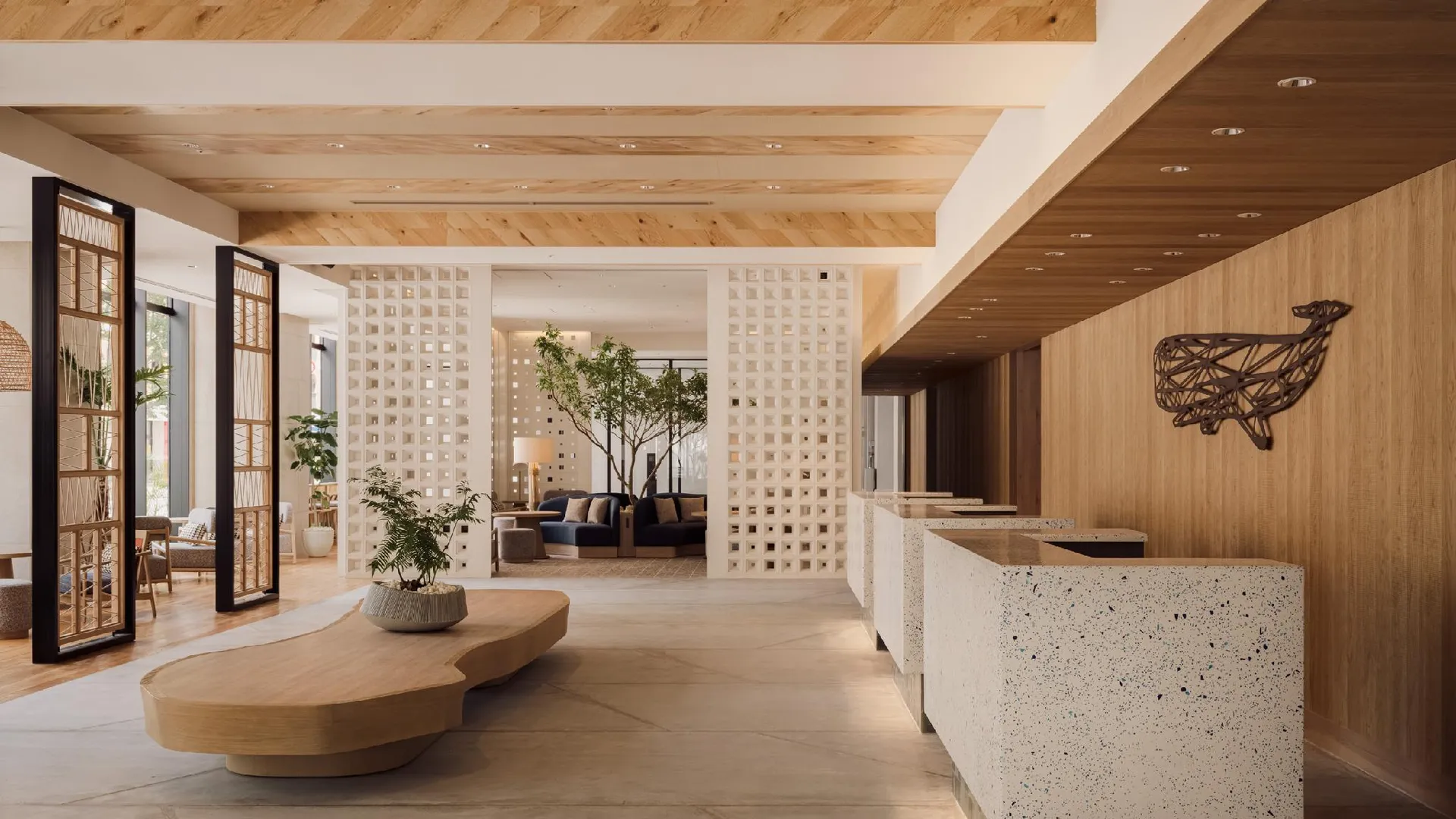 오키나와 본섬 더 네스트 나하 5성급 호텔 외관