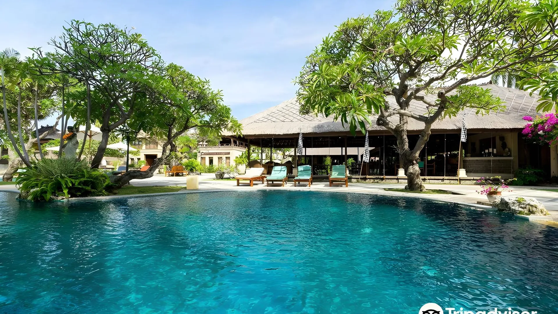 발리 푸리 바구스 로비나 리조트 4성급 호텔 스위트룸