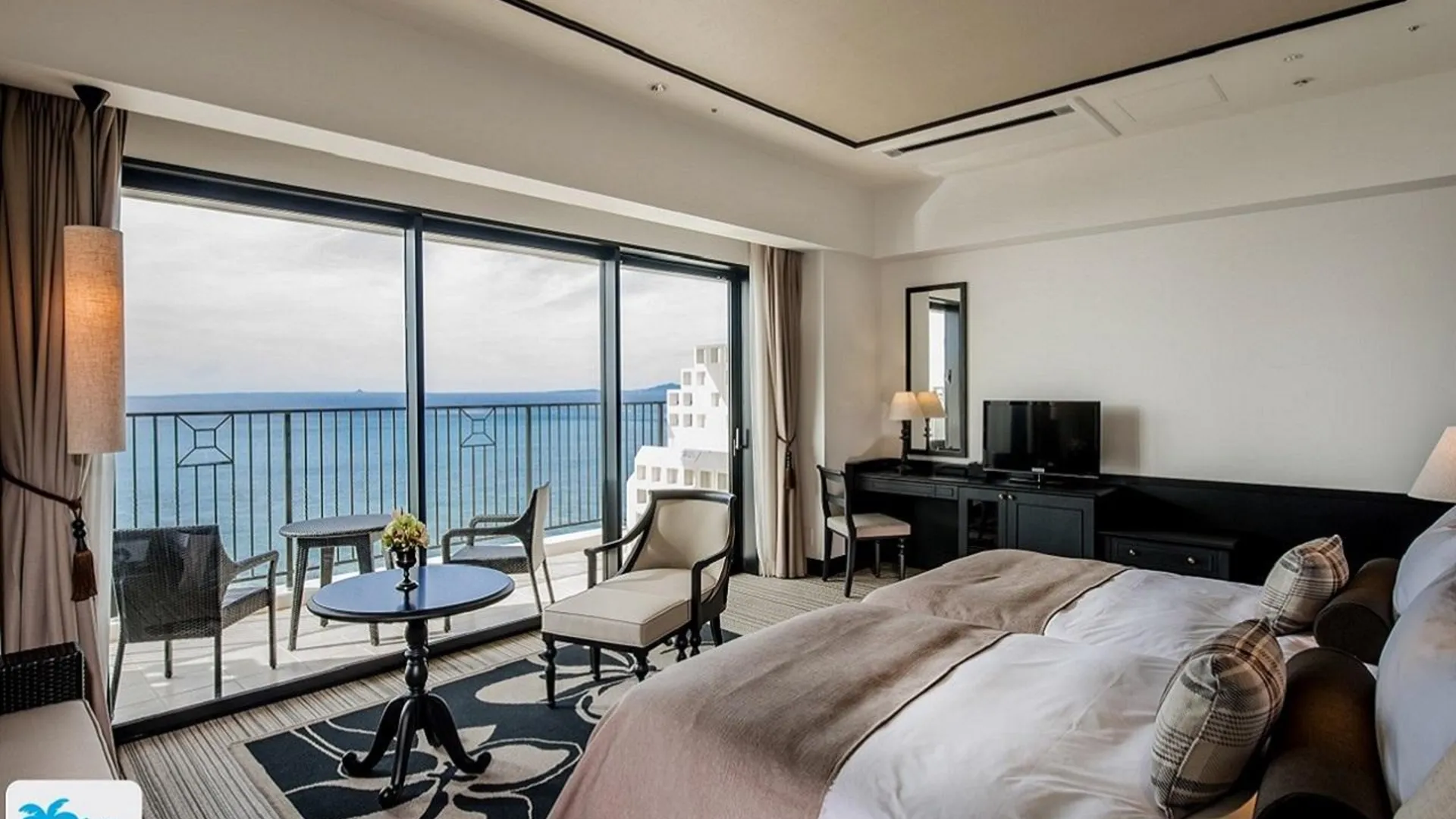 오키나와 본섬 호텔 몬토레 오키나와 스파 앤 리조트 4성급 호텔 전망