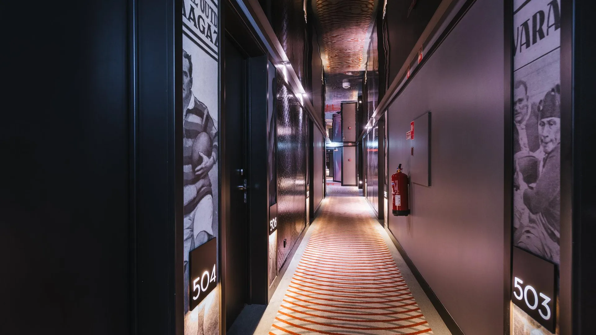 리스본 페스타나 CR7 리스보아 4성급 호텔 수영장