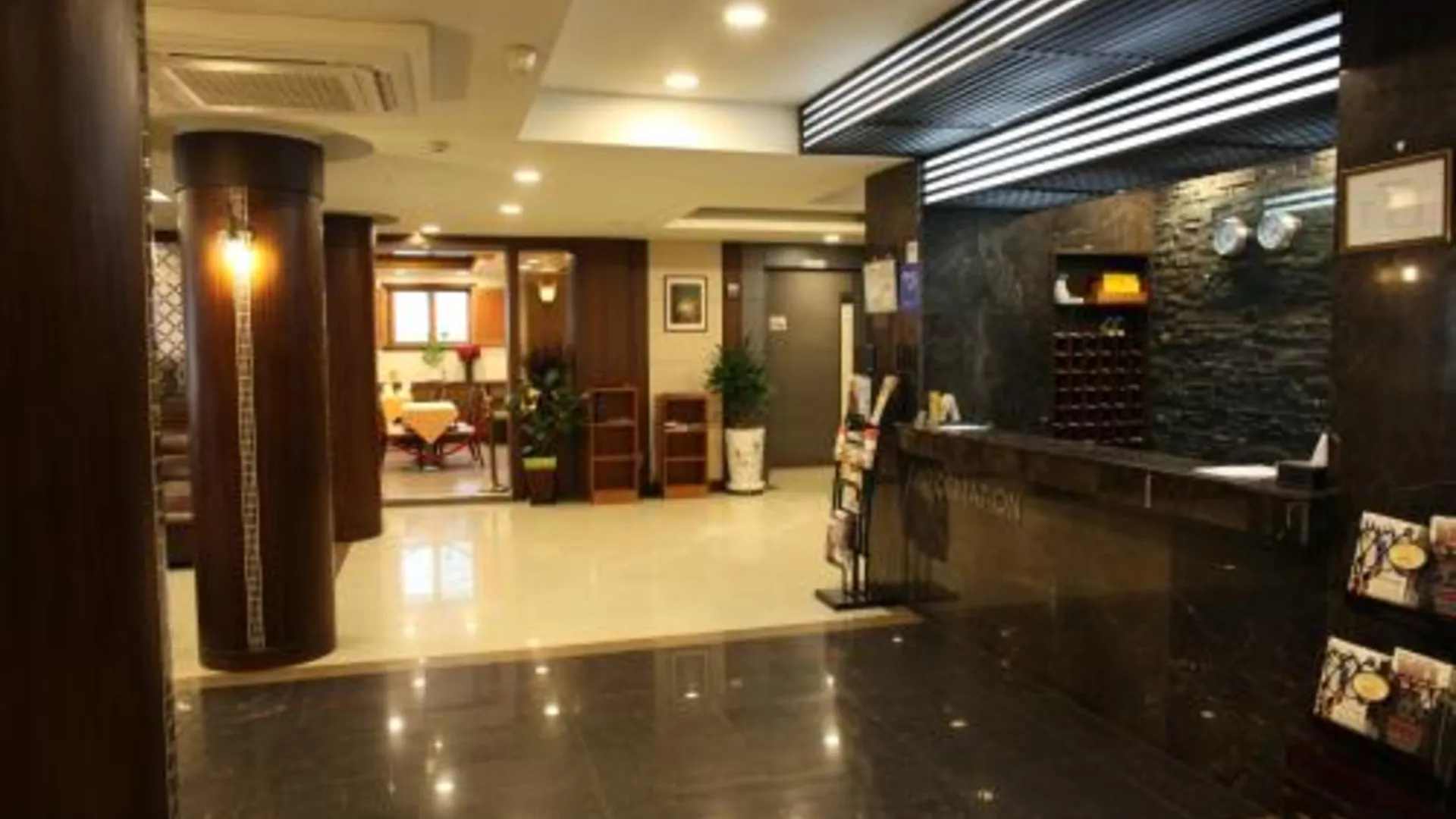 서울 힐 하우스 호텔 명동 3성급 호텔 로비