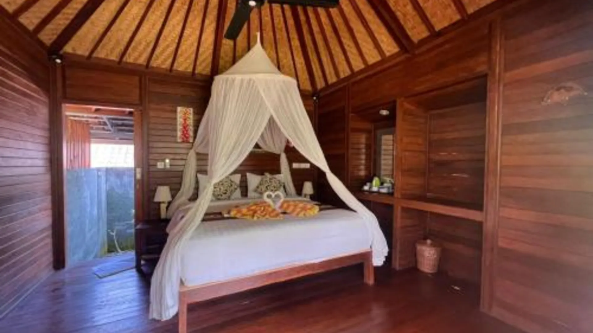 발리 Gatri Hut 4성급 호텔 스위트룸