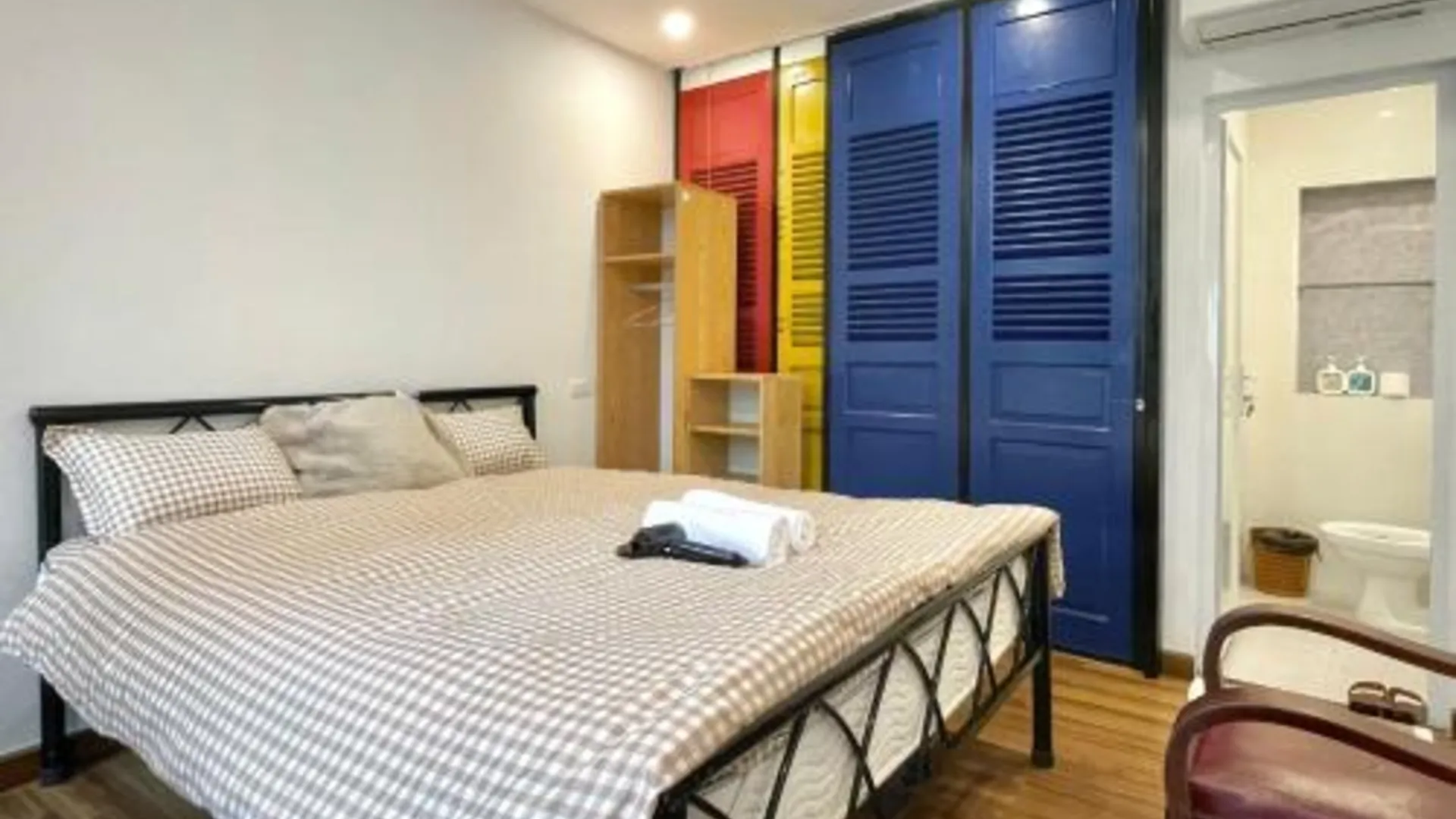 하노이 딩둥 홈즈 3성급 게스트하우스 스위트룸