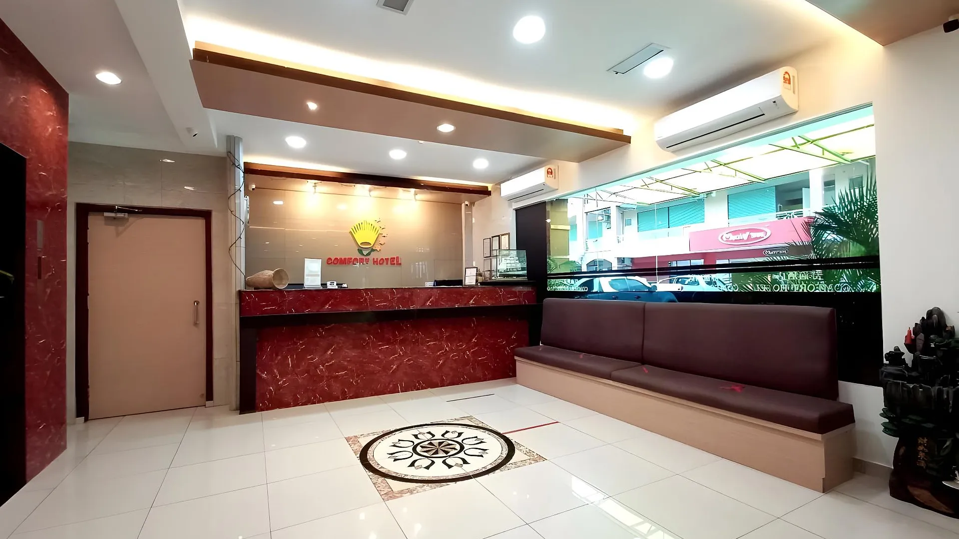 코타키나발루 컴포트 호텔 2성급 호텔 외관