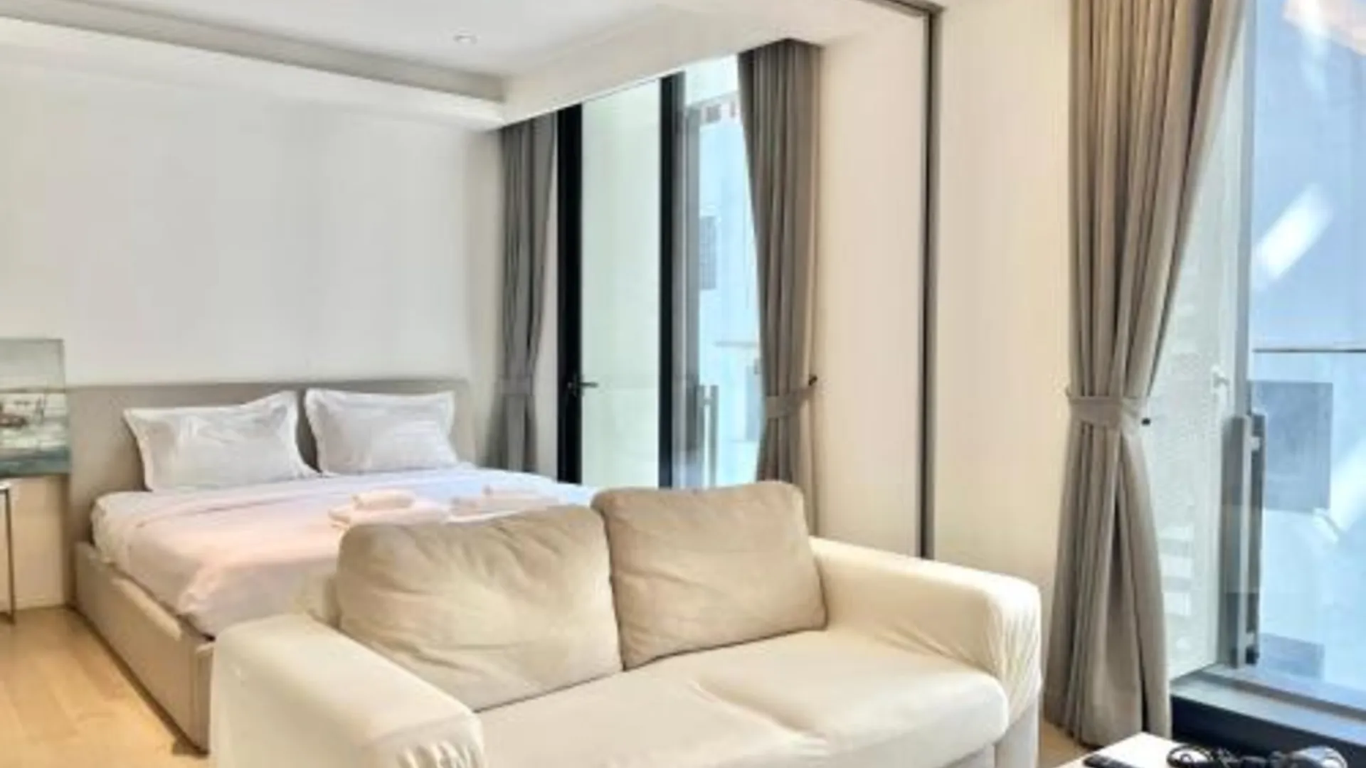 방콕 빠뚜남의 아파트먼트 (46m², 침실 1개, 프라이빗 욕실 1개) 4성급 게스트하우스 스위트룸