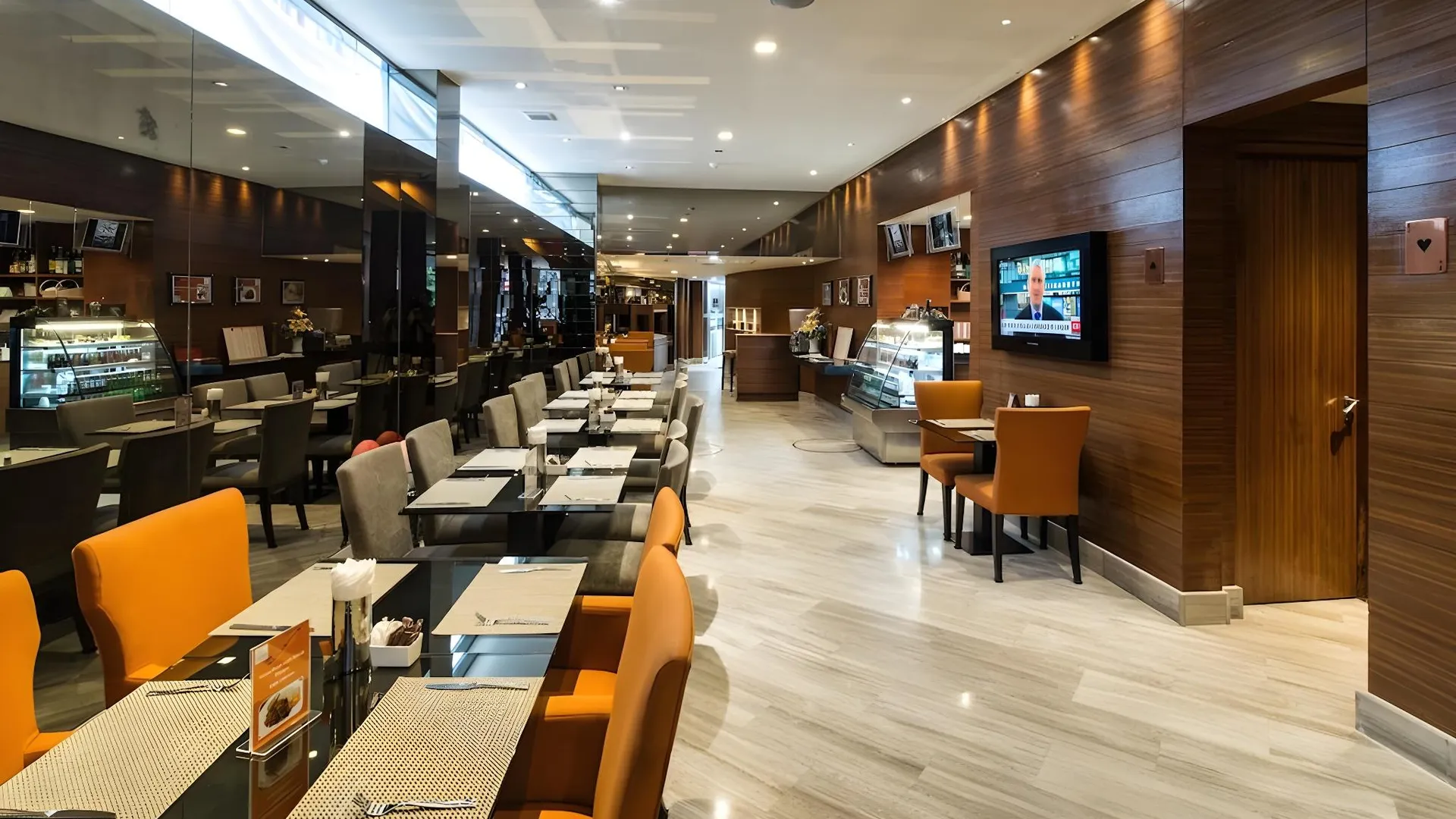 방콕 온 8 수쿰빗 나나 방콕 3성급 호텔 로비