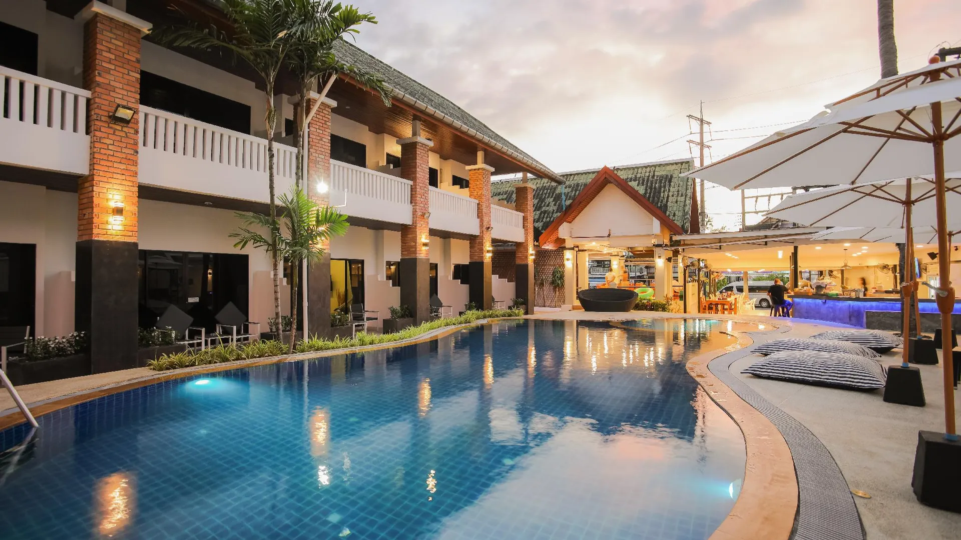 푸켓 ETK 파통 3성급 호텔 객실