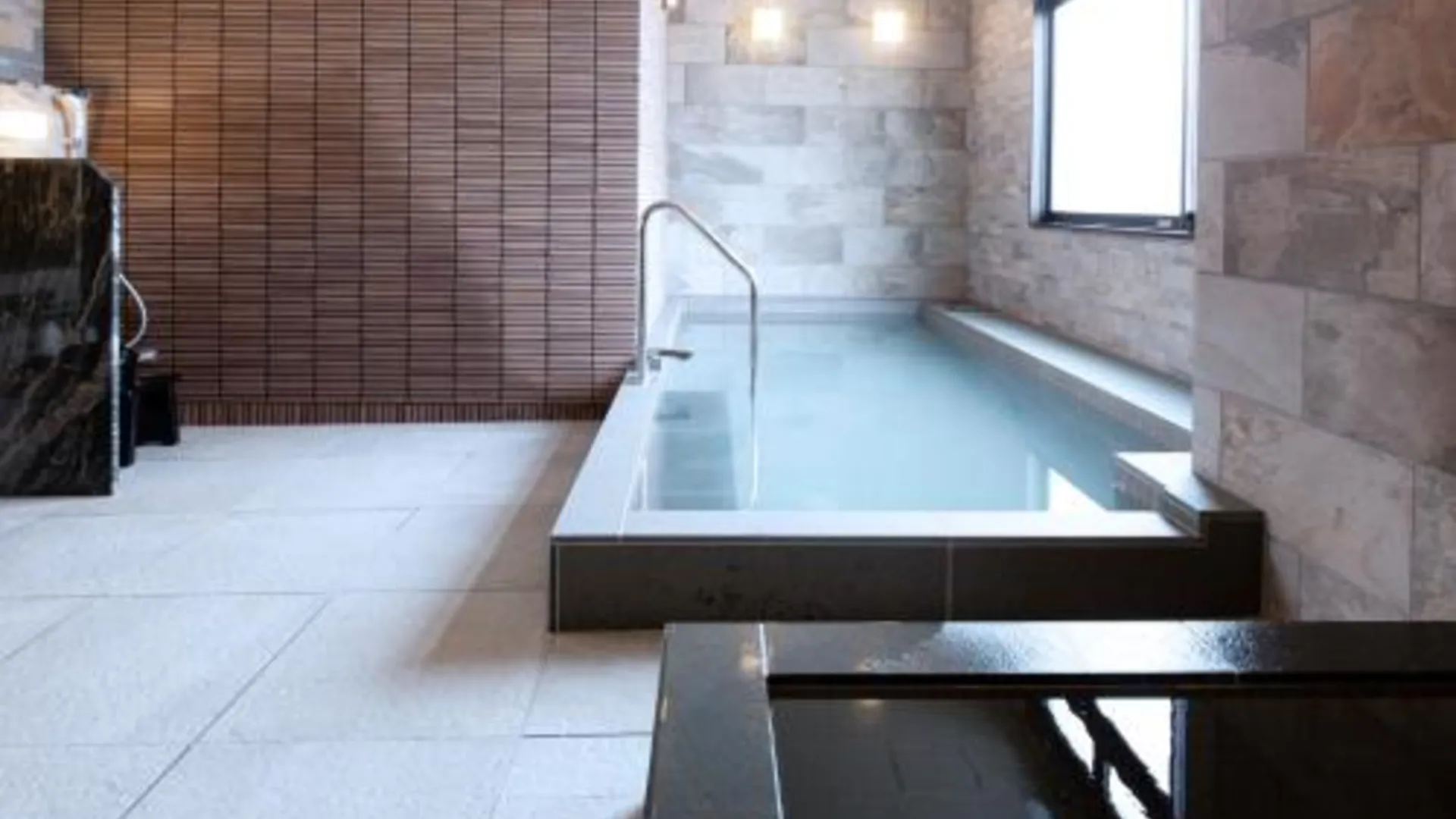 오사카 HOTEL HILLARYS Shinsaibashi 3성급 호텔 레스토랑